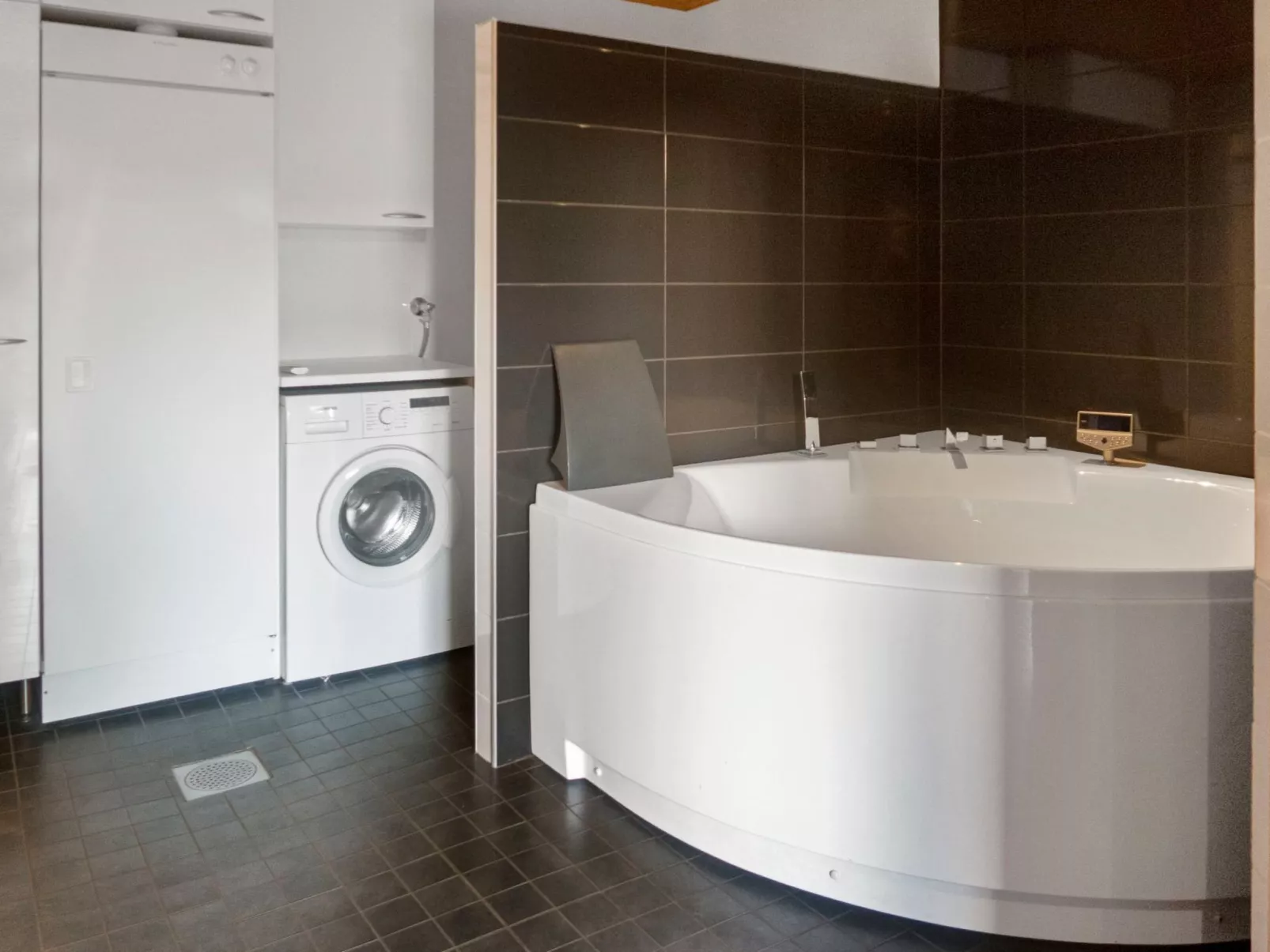 4 seasons b 1-Inside