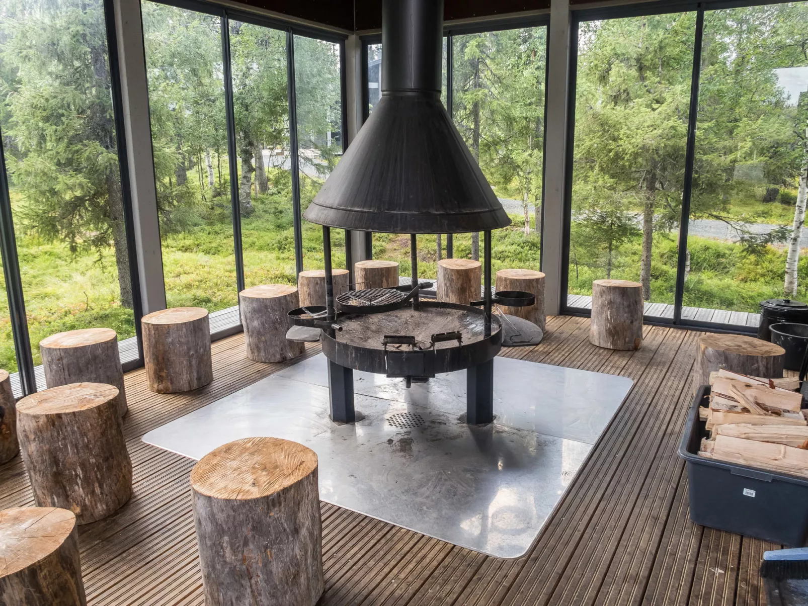 Villa vuosseli a 1-Inside