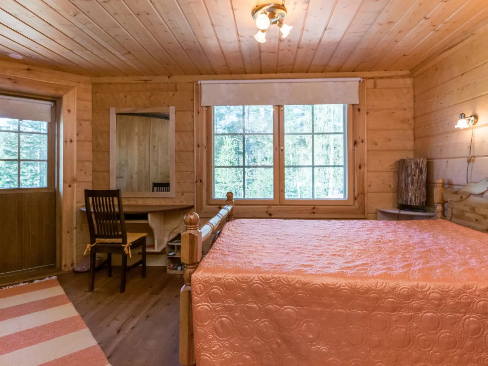 Villa pyöriäinen-Dedans