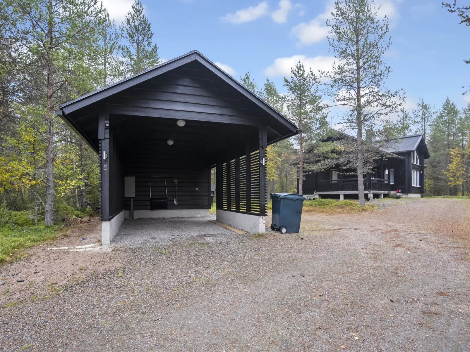 Vuosselin kataja 5-Dedans