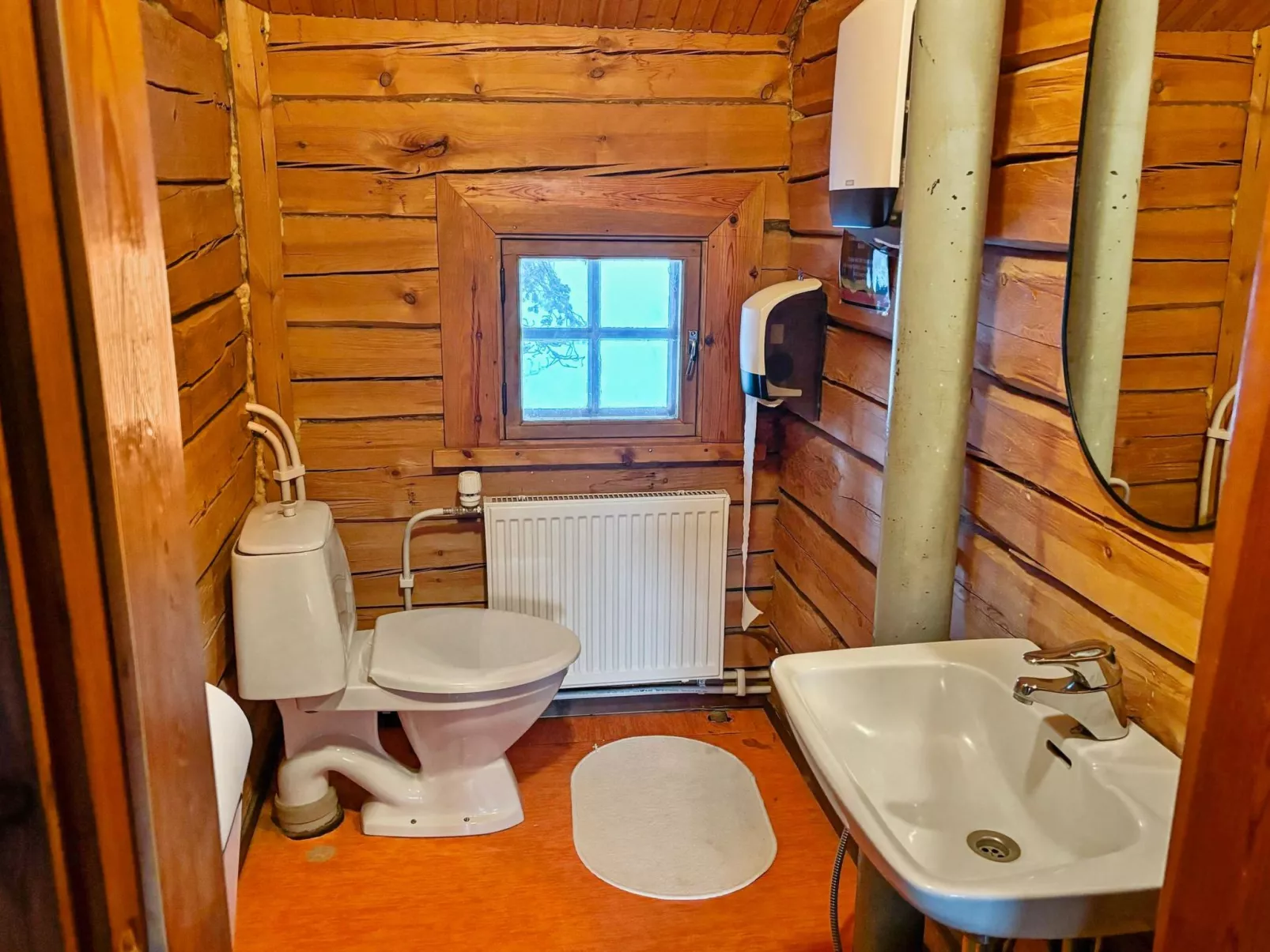 Domnan pirtti-Inside