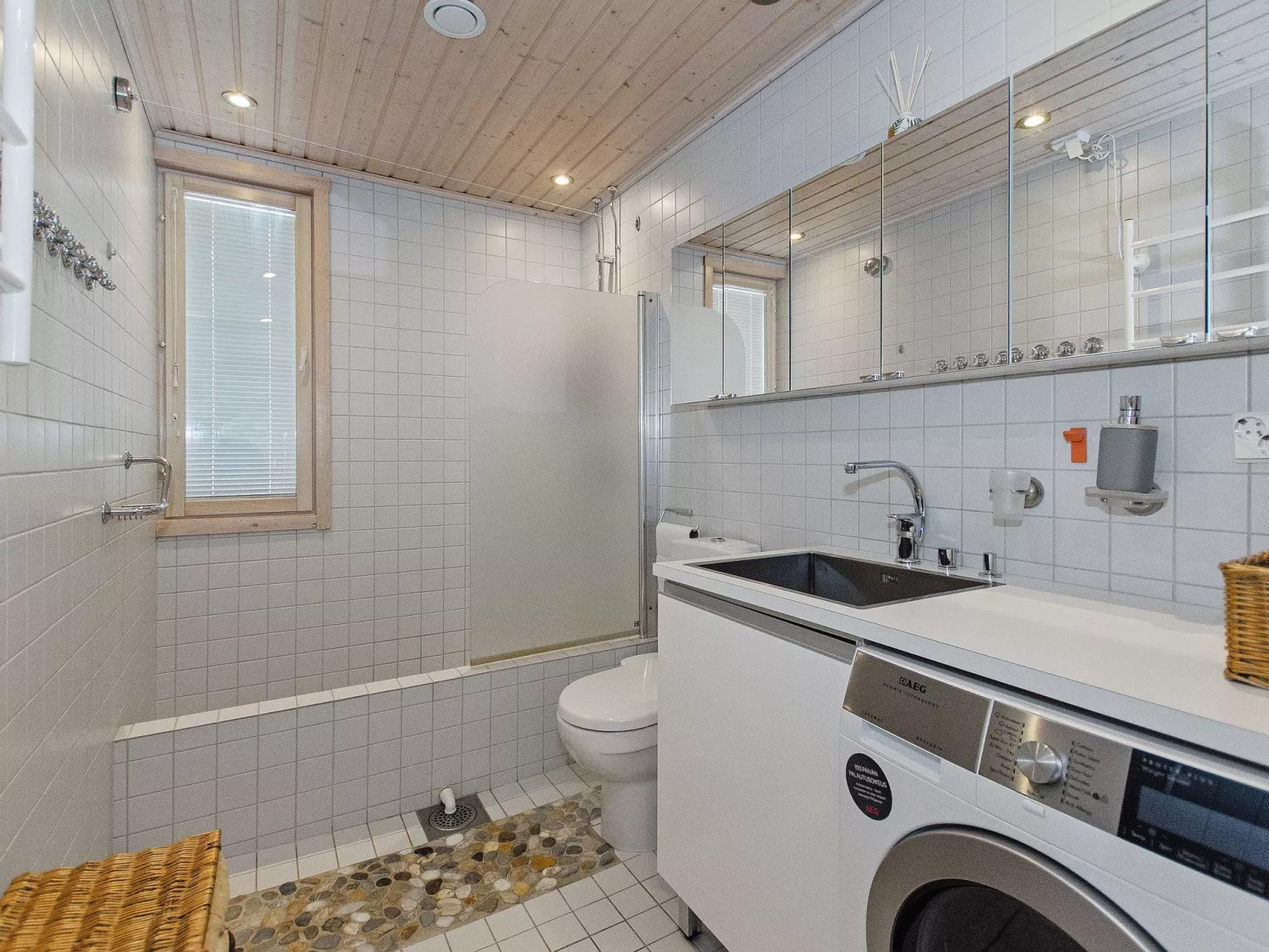 Pielislinna/loma-koli-Dedans