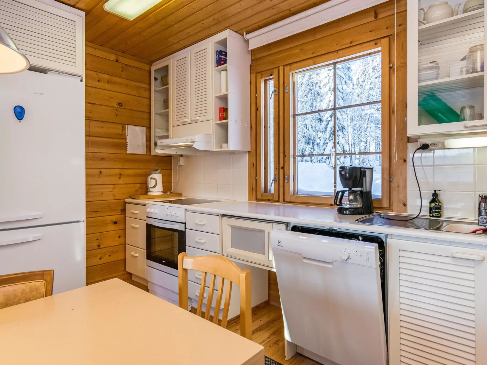 Alppikylä 1a paritalo-Dedans