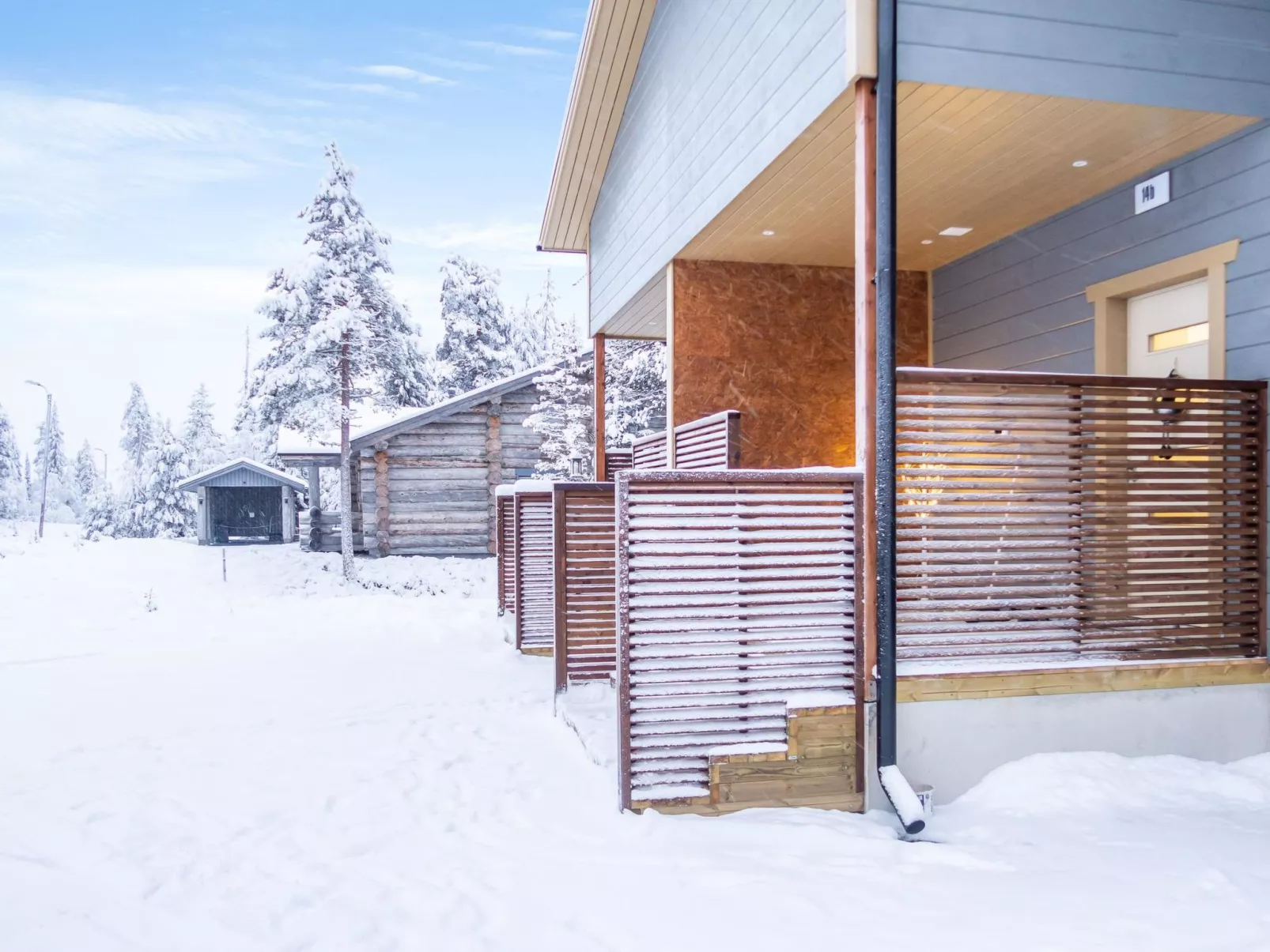 Saukonpesä b-Drinnen