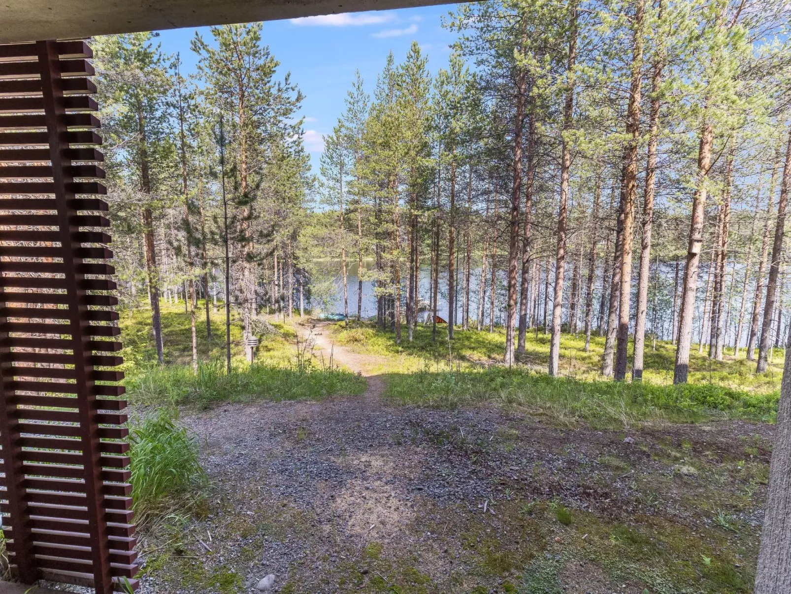 Matkajoentie 4b-Dedans