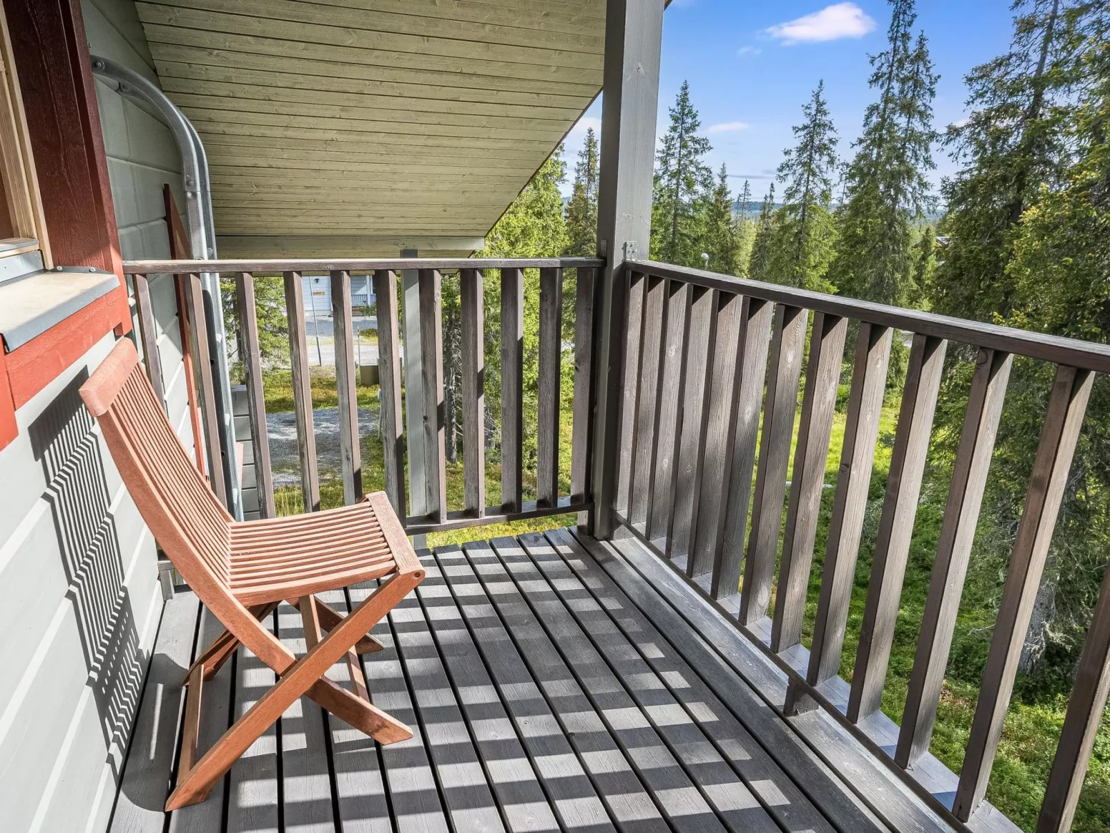 Kinostupa 2a (18)-Drinnen