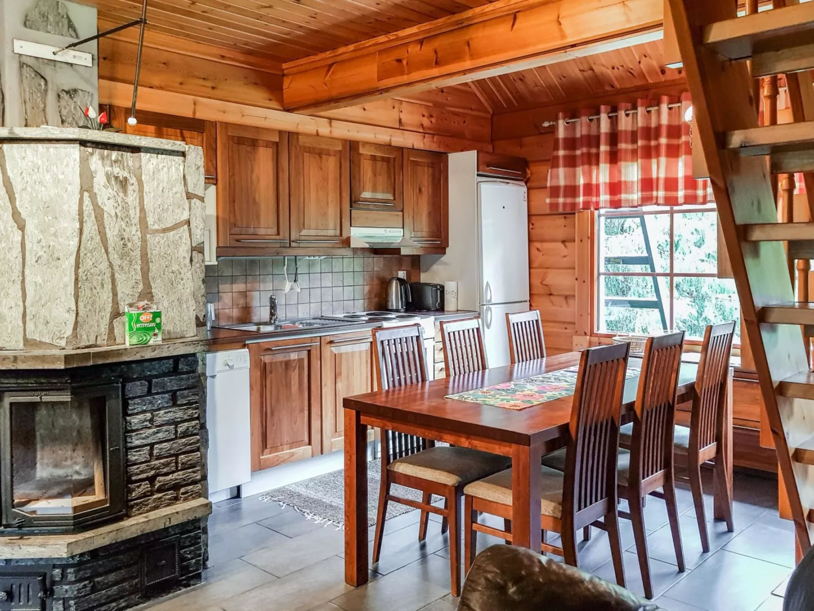 Lomamaja rukaranta 6 b-Dedans