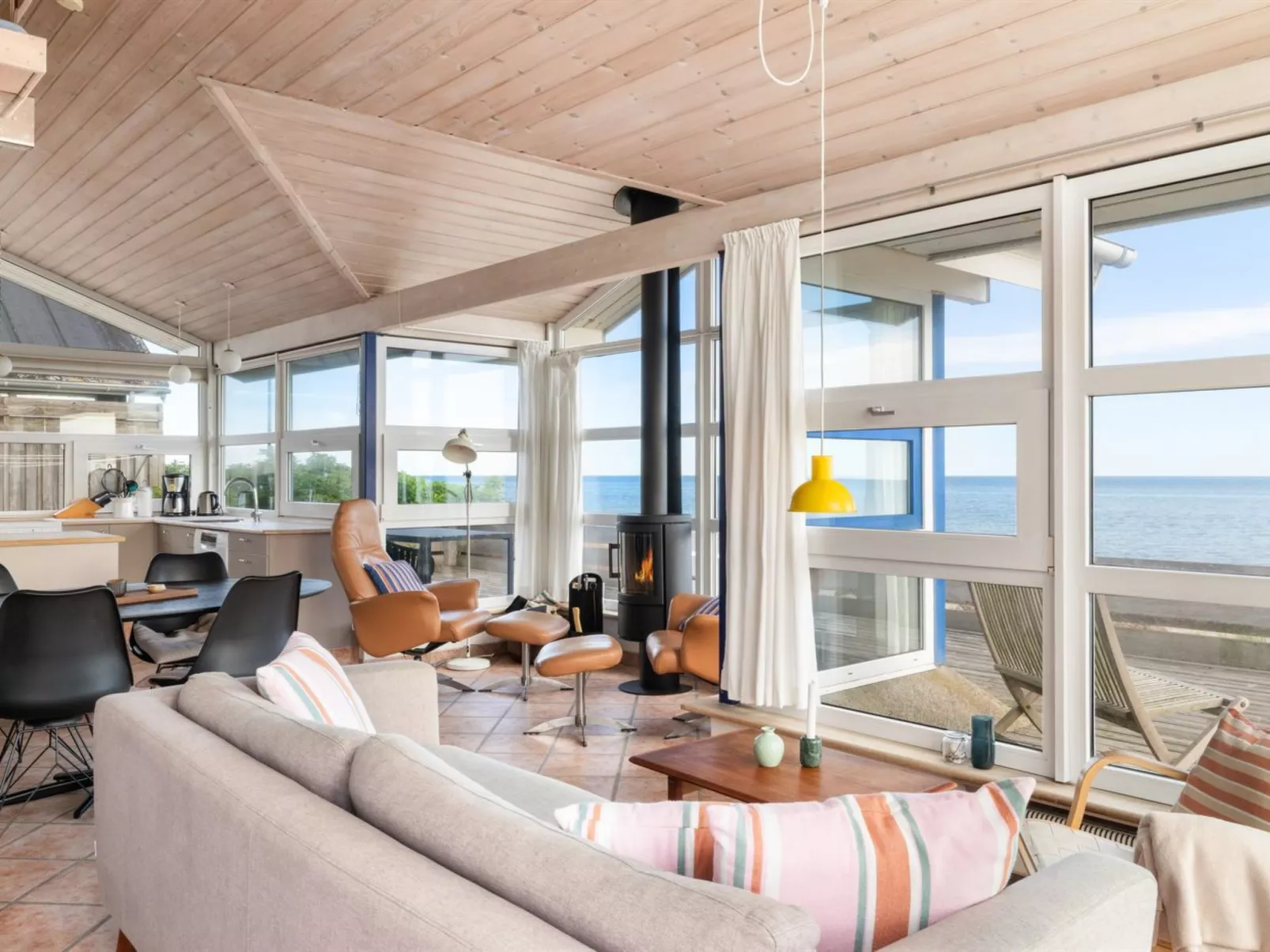 "Amila" - 10m from the sea-Dedans