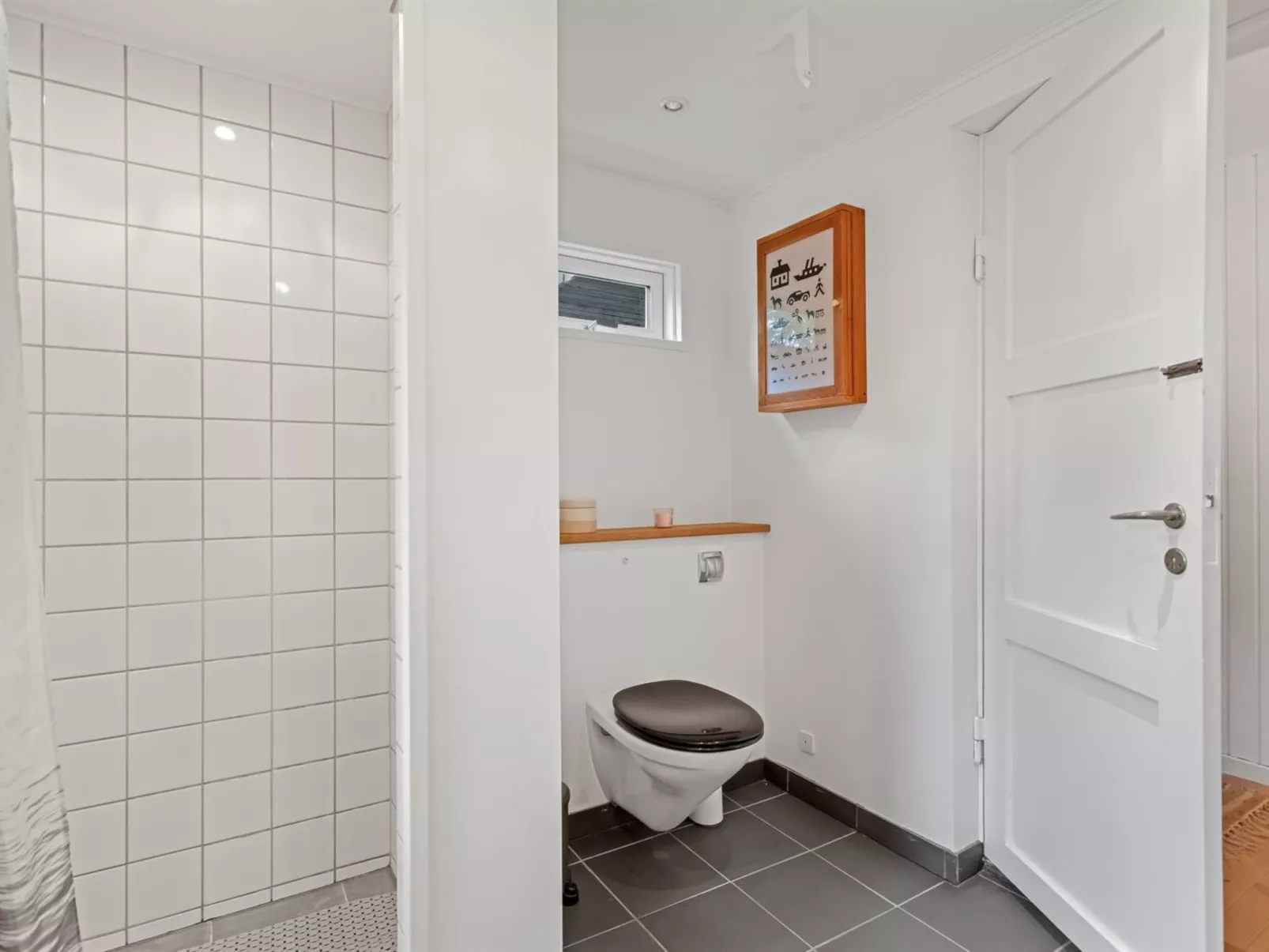 "Githe" -  from the sea-Inside