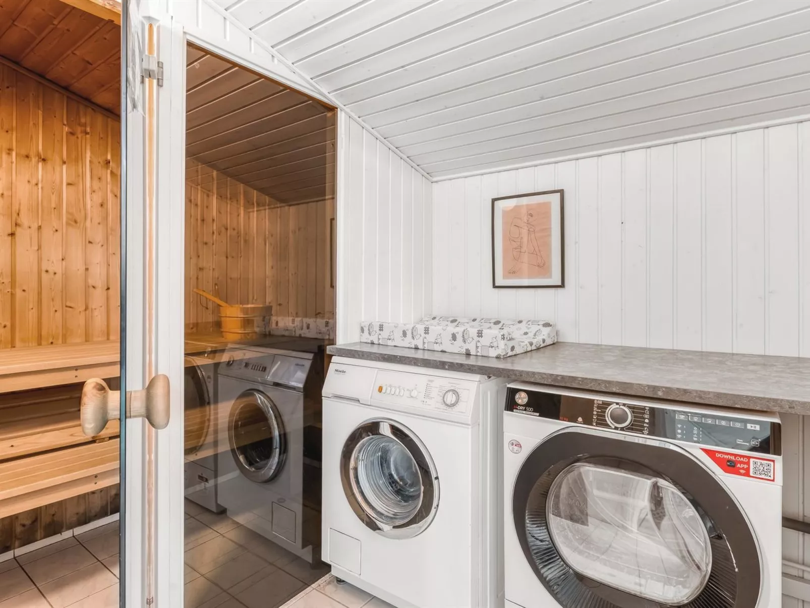 "Xaverius" - 30m from the sea-Drinnen