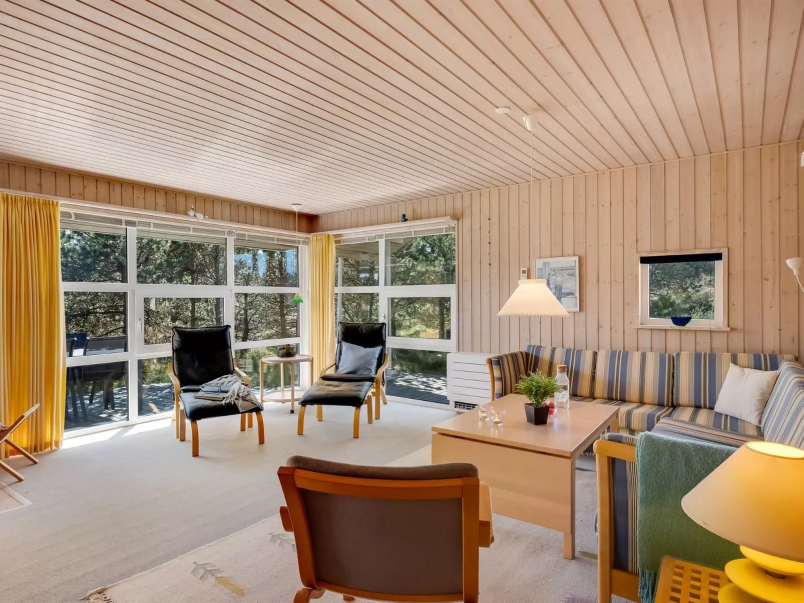 "Jeip" - 2.1km from the sea-Dedans