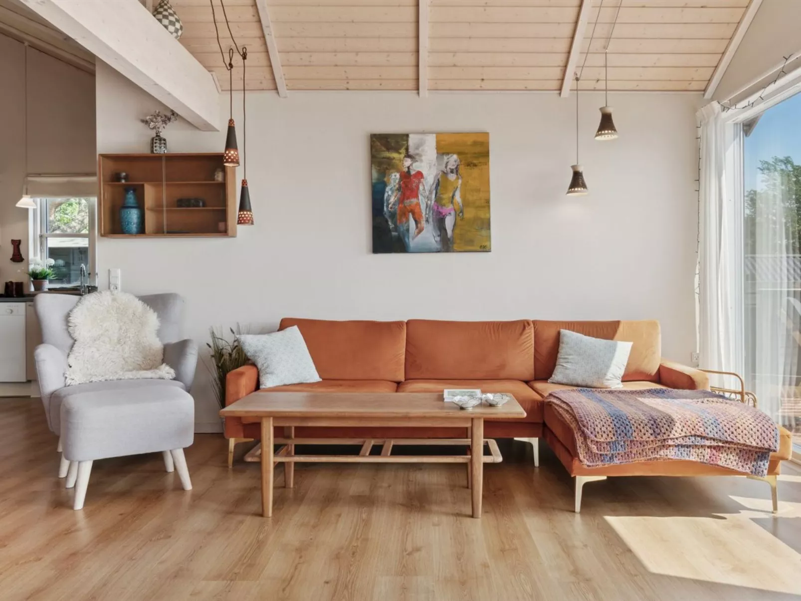 "Mariam" - 100m from the sea-Inside