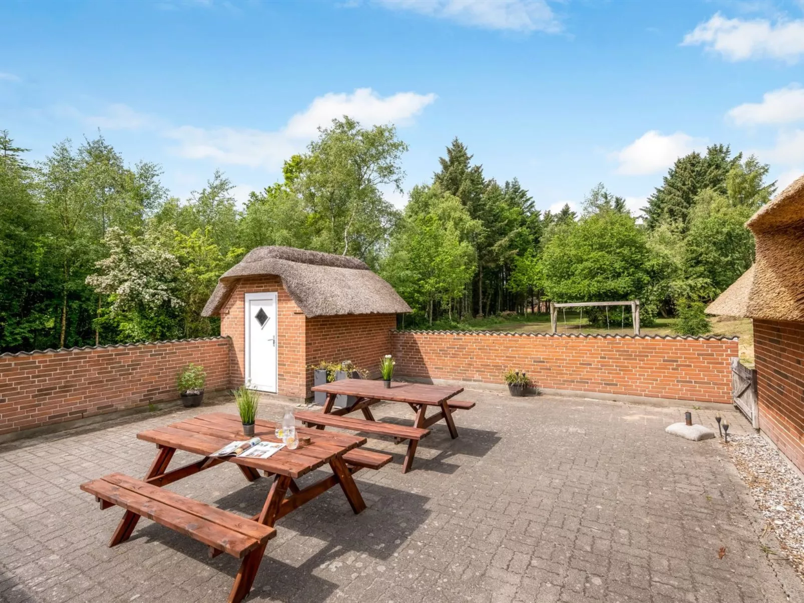 "Ulf" - 2km from the sea-Draußen