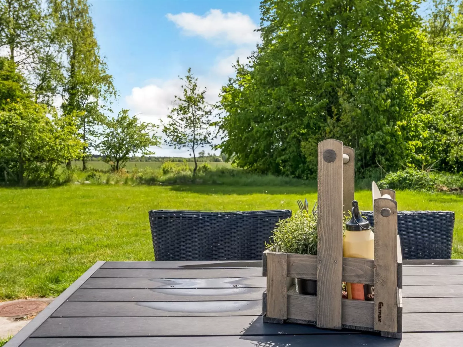 "Aatos" - 2km from the sea-Outside