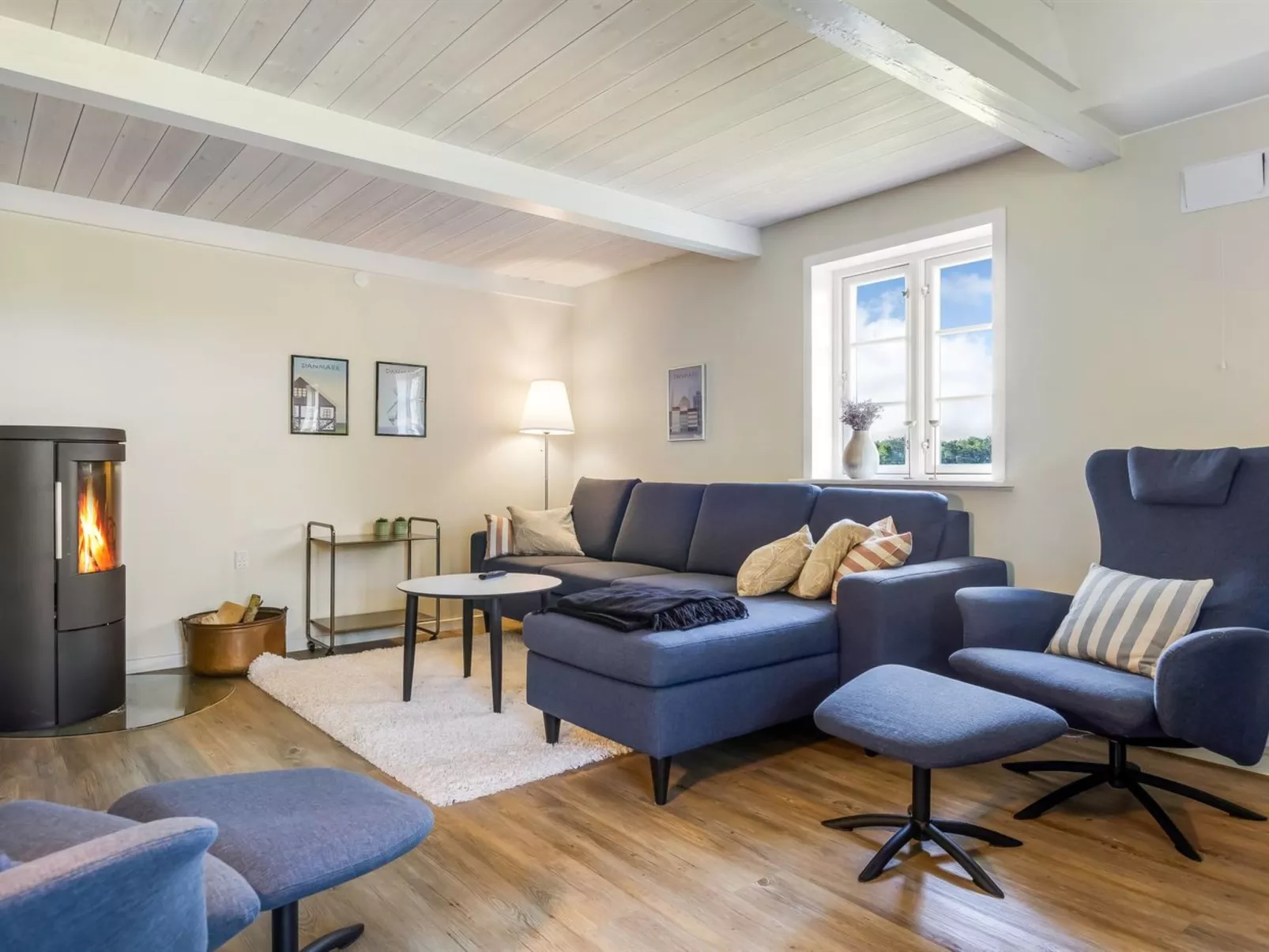 "Rahild" - 10km from the sea-Drinnen