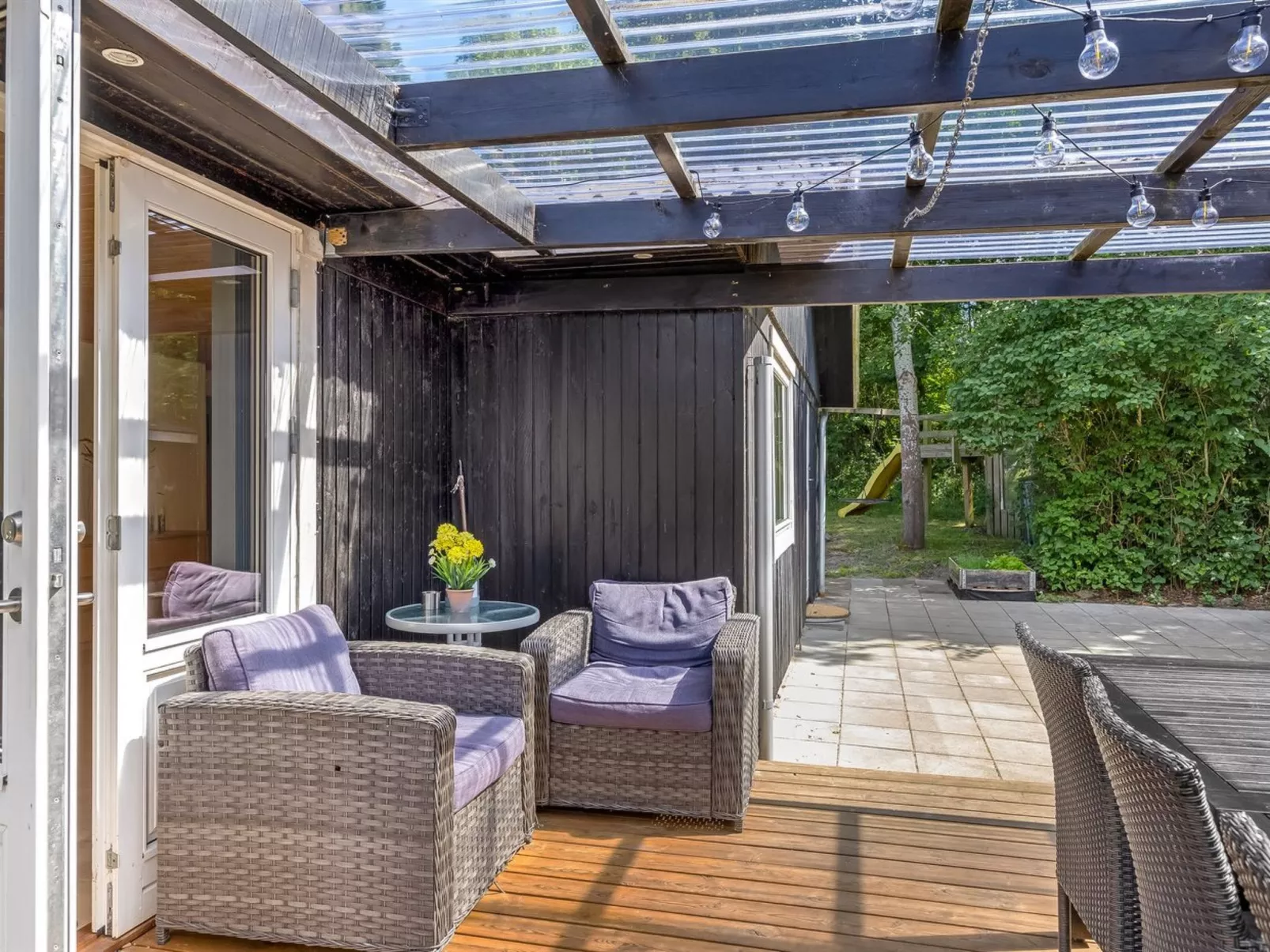 "Eine" -  from the sea-Outside