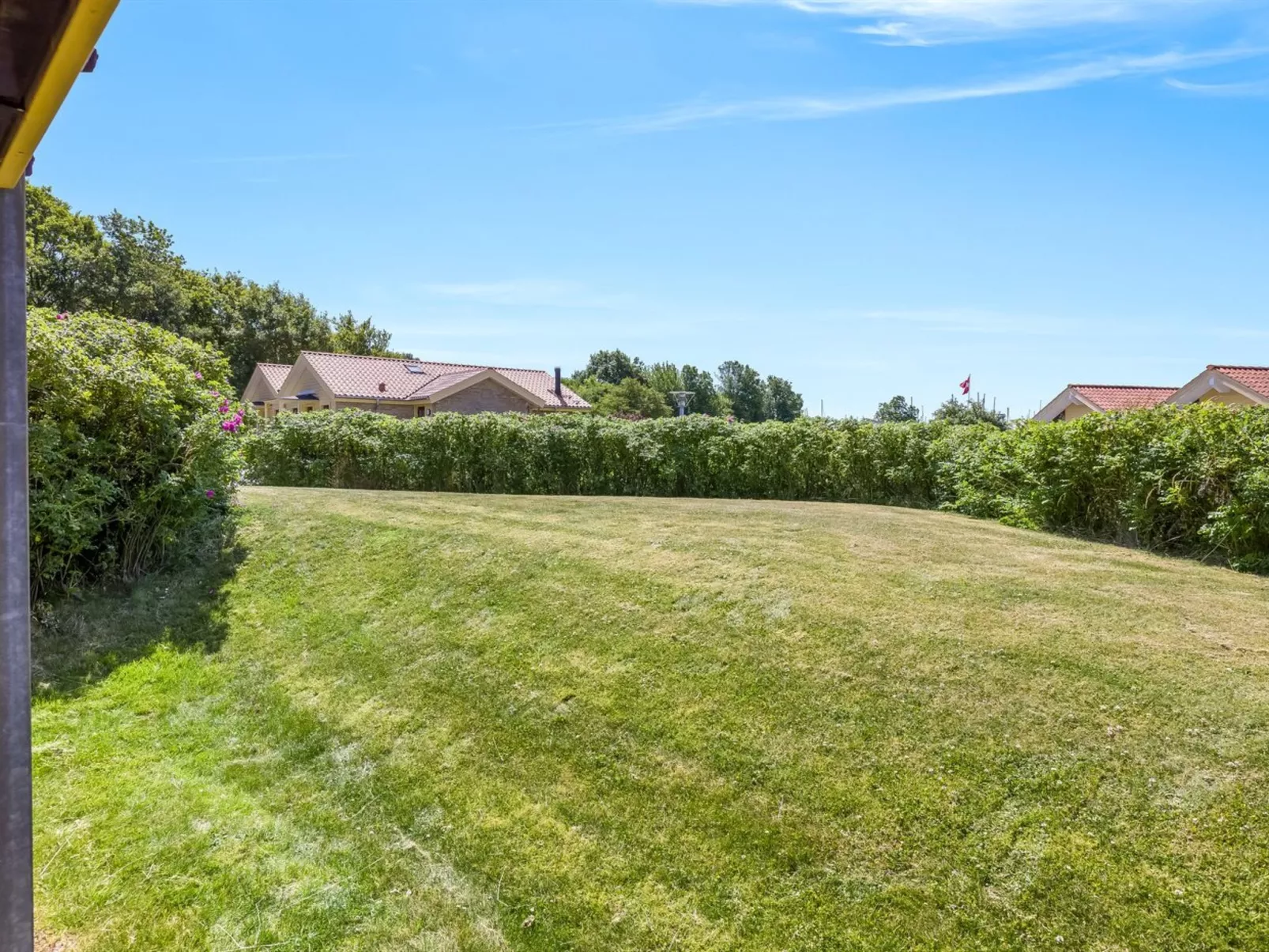 "Era" - 100m from the sea-Outside