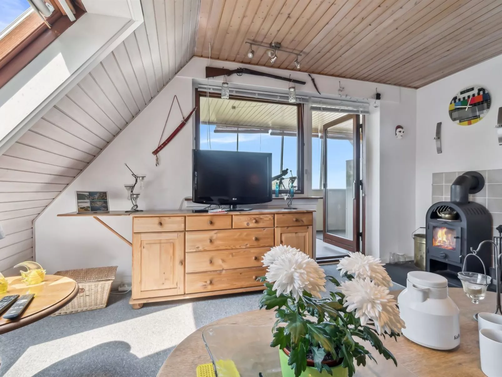 "Lacey" - 4km from the sea-Inside