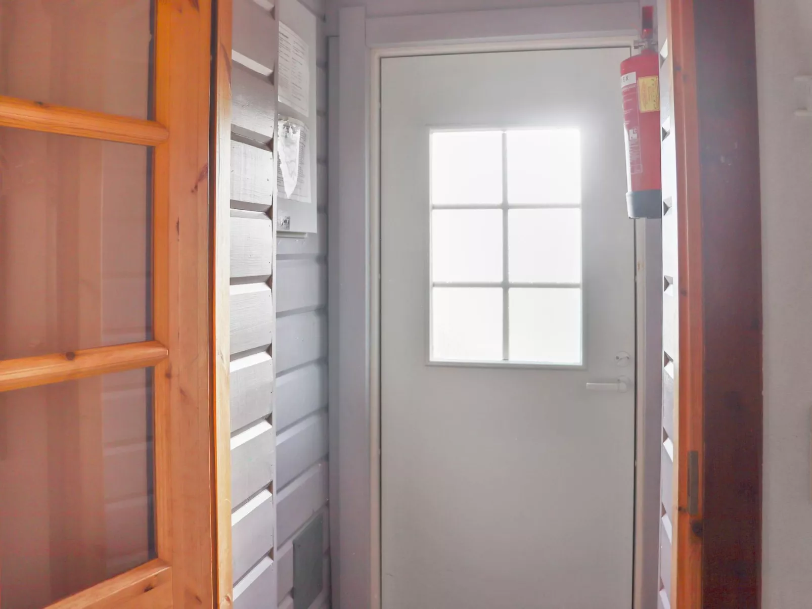 Mukalilla, paritalo sis loppusiivouksen-Dedans