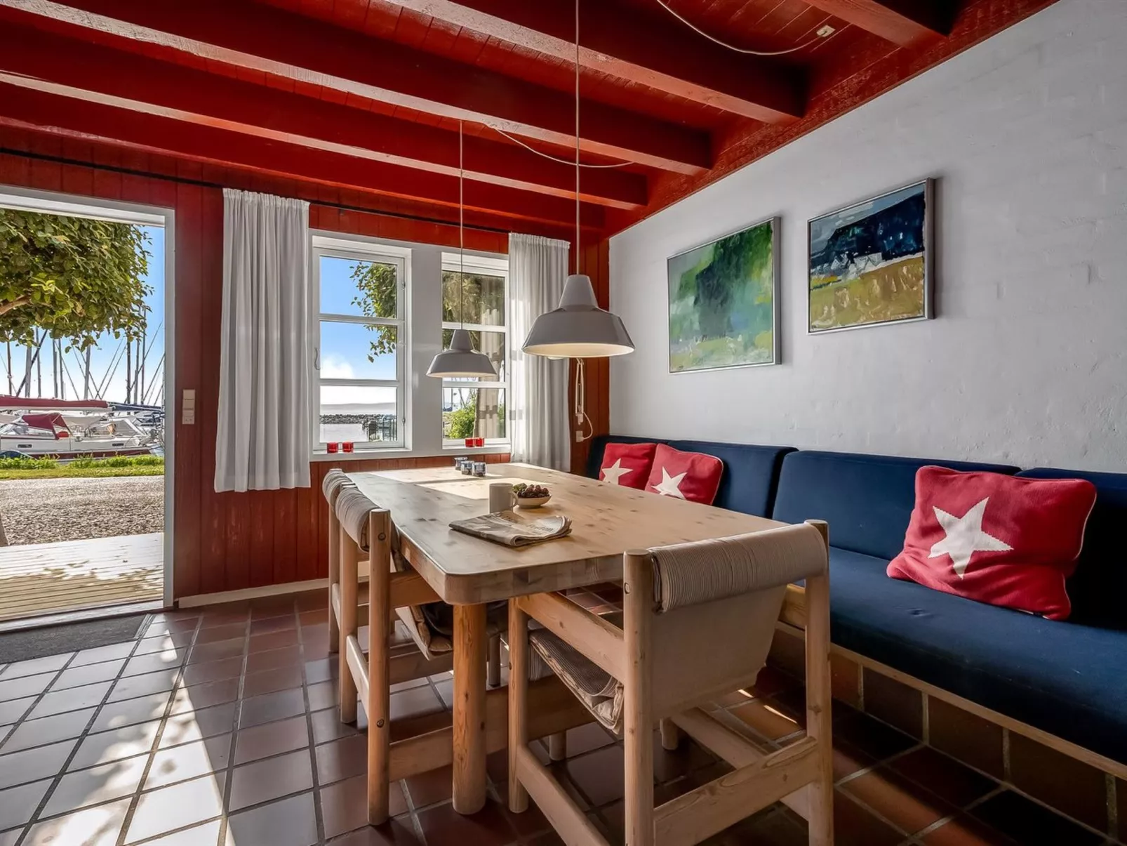 "Ulvi" - 15m from the sea-Drinnen