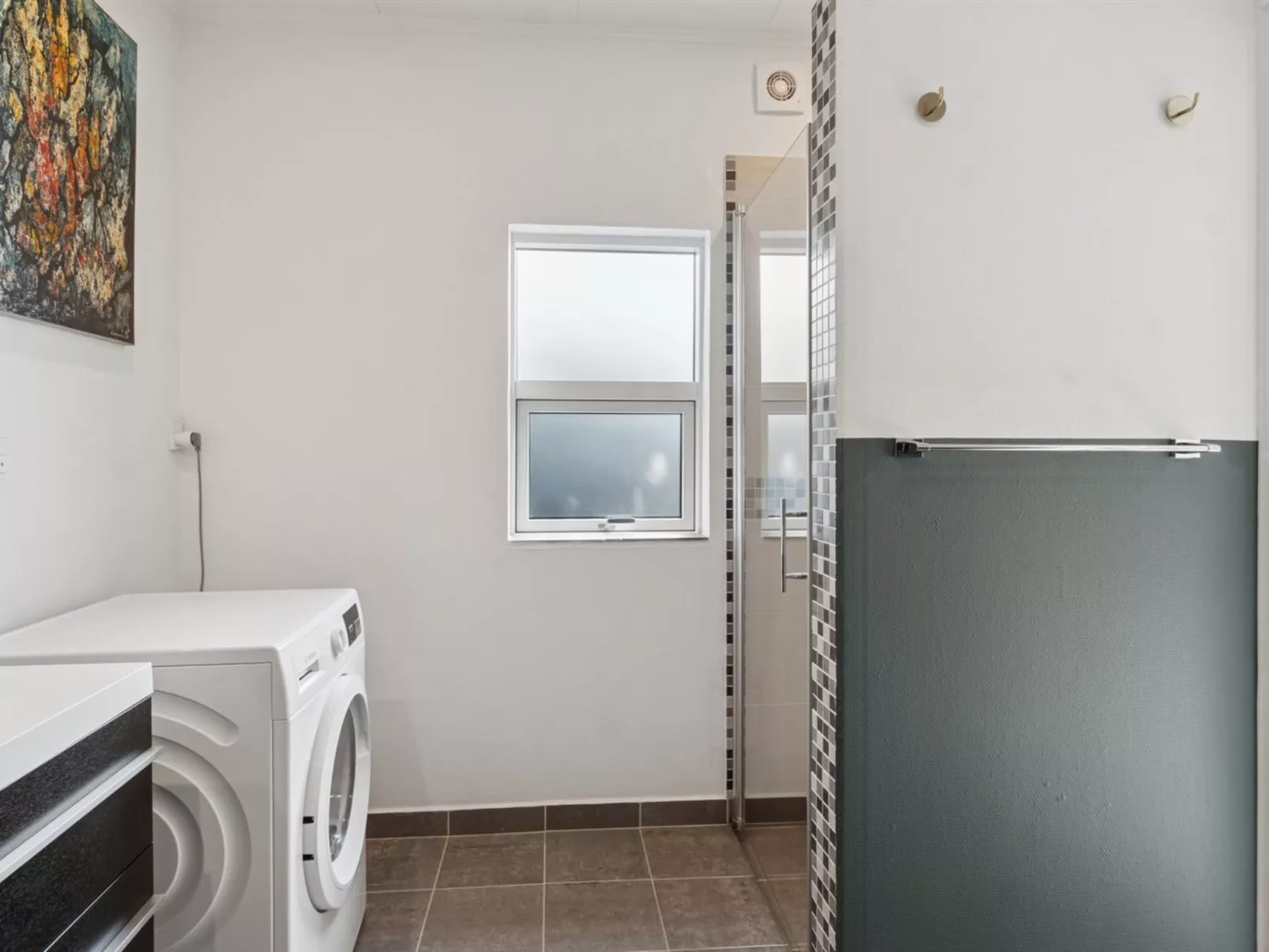 "Botwith" - 125m from the sea-Dedans