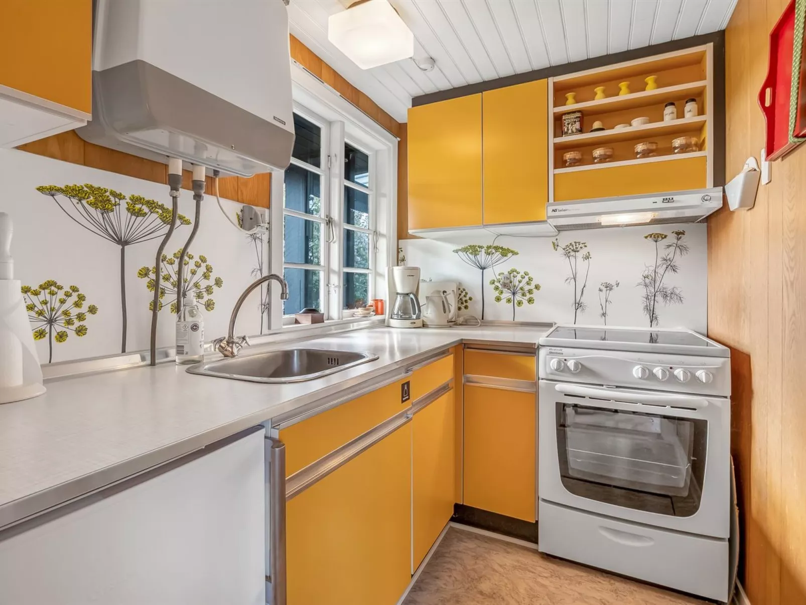 "Sampsa" - 75m from the sea-Inside