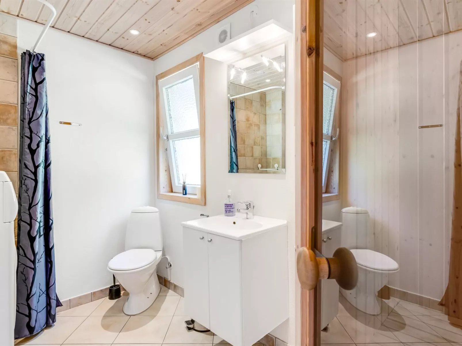 "Angantir" - 4.8km from the sea-Dedans