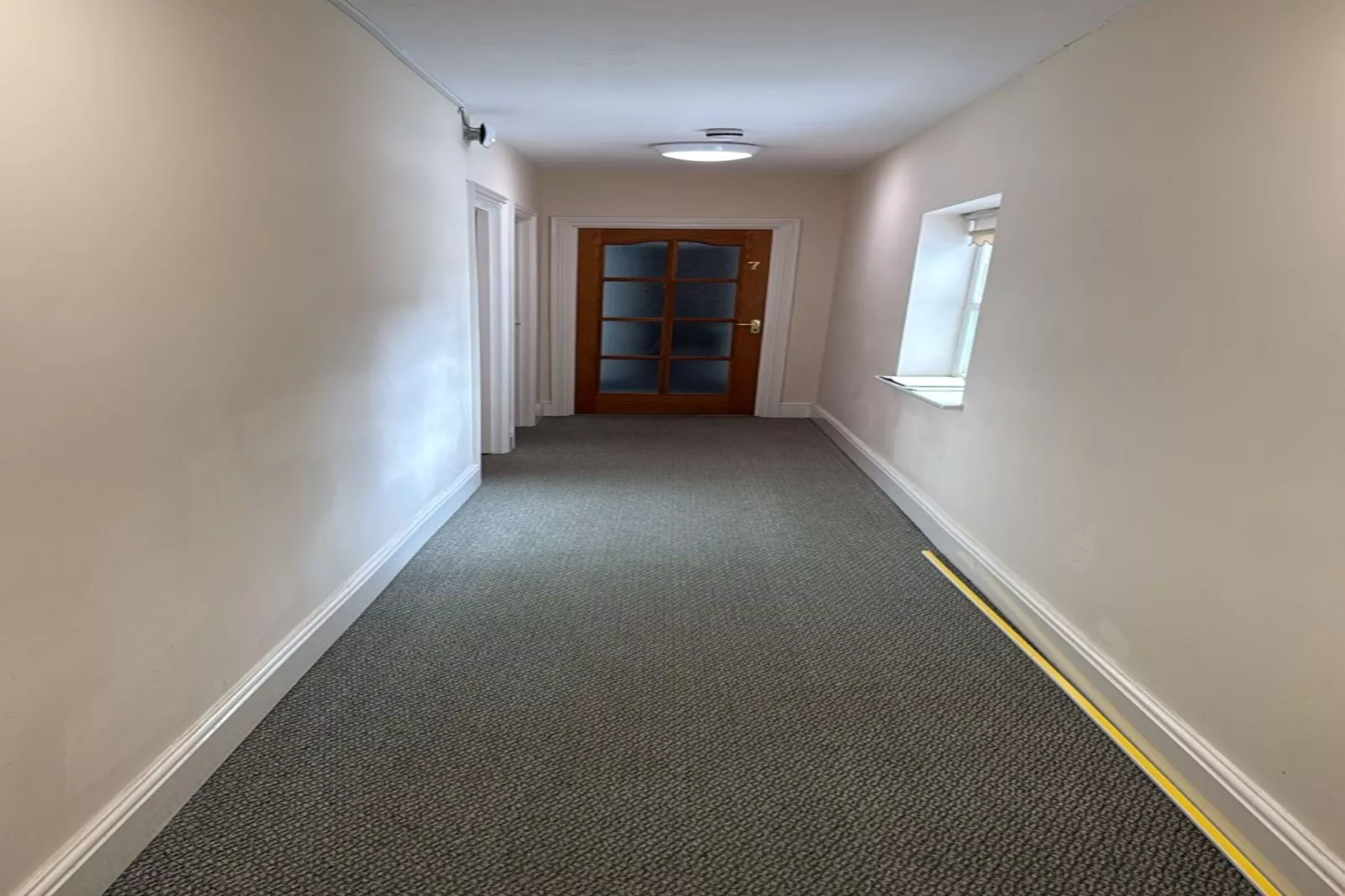 Standard Twin Room-Bathroom