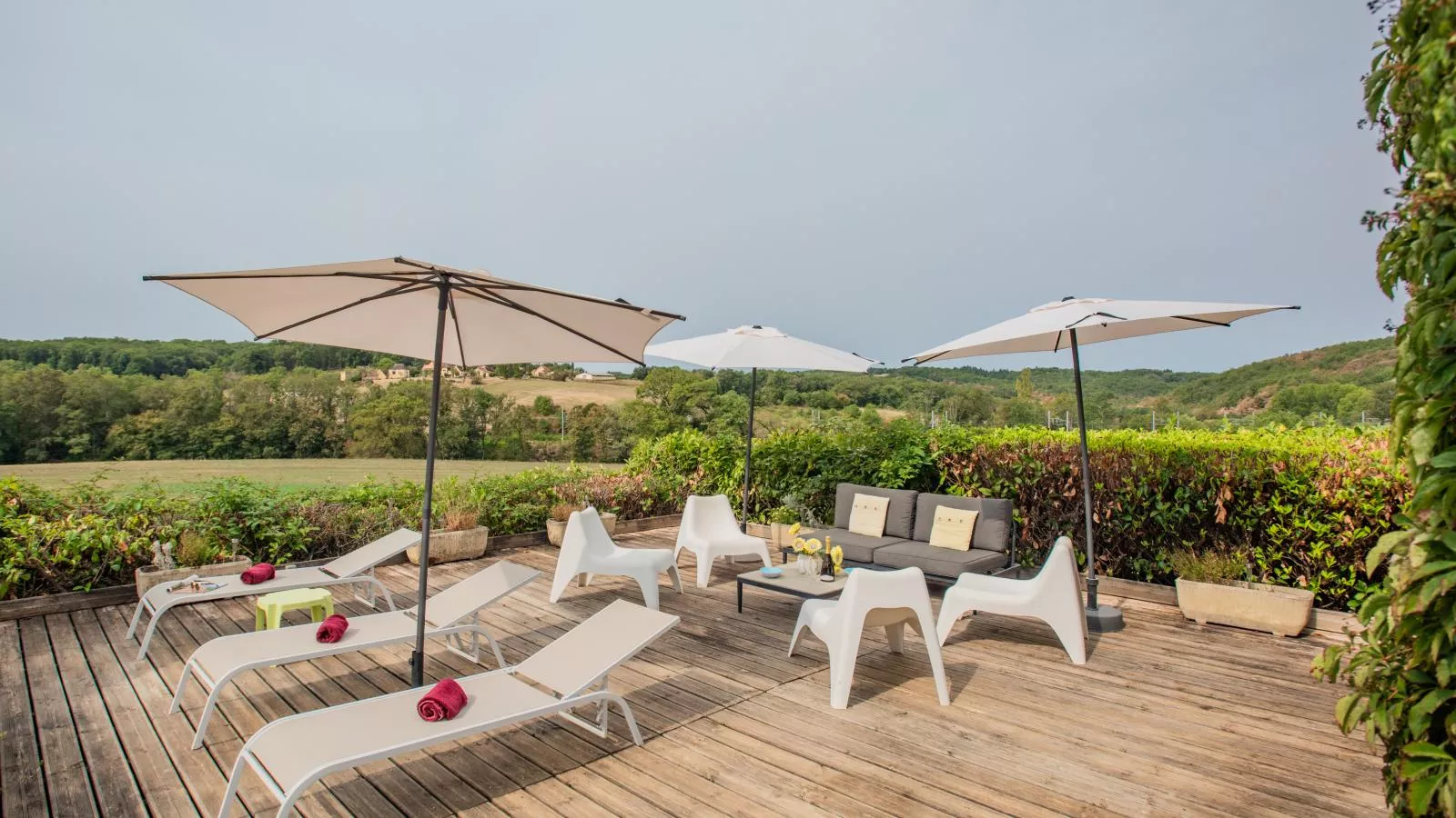 Lili-Terrace balcony