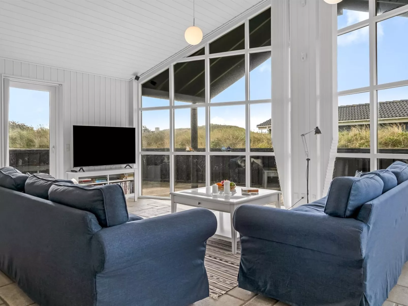 "Alde" - 150m from the sea-Inside