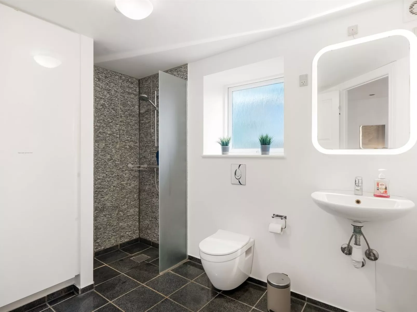 "Raika" - 25m to the fjord-Dedans