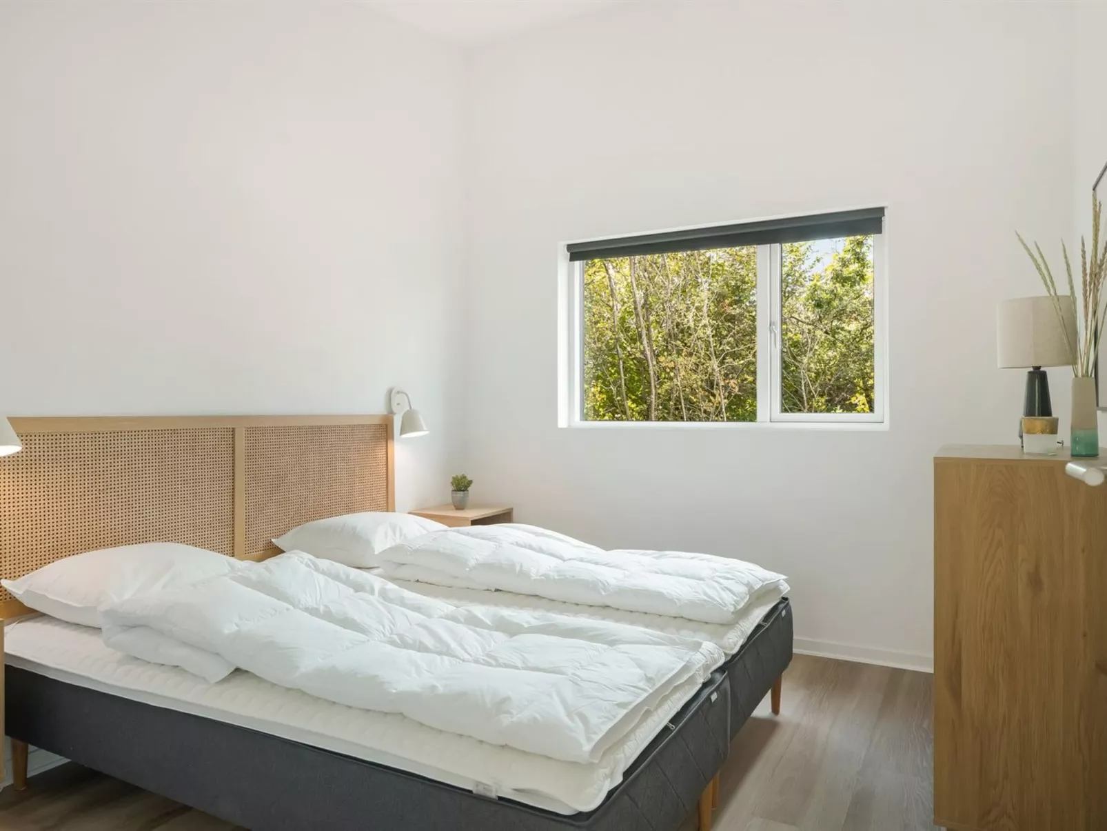 "Lennart" - 500m to the fjord-Inside