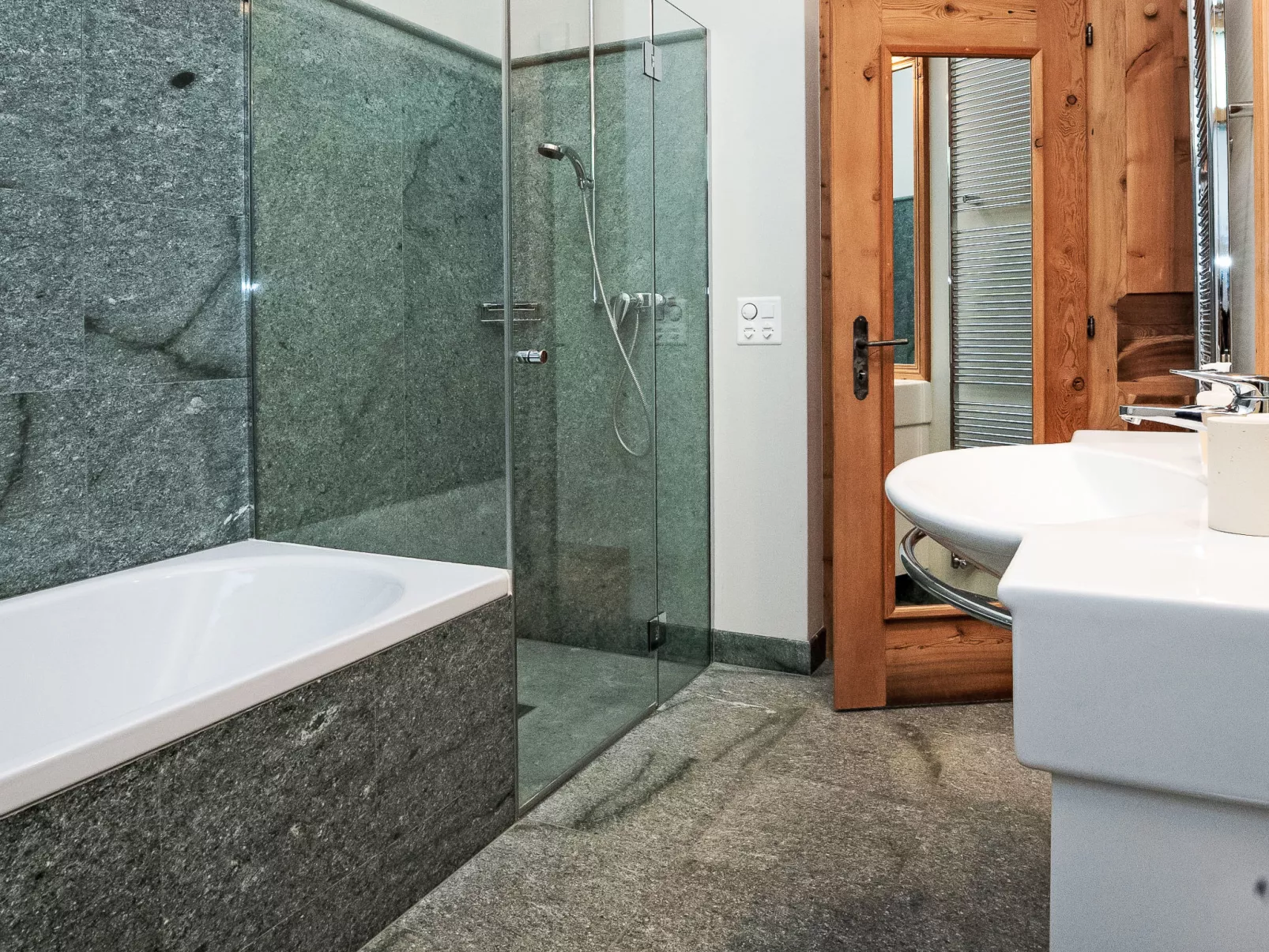 Chesa Spuonda Verde 2.5-Dedans