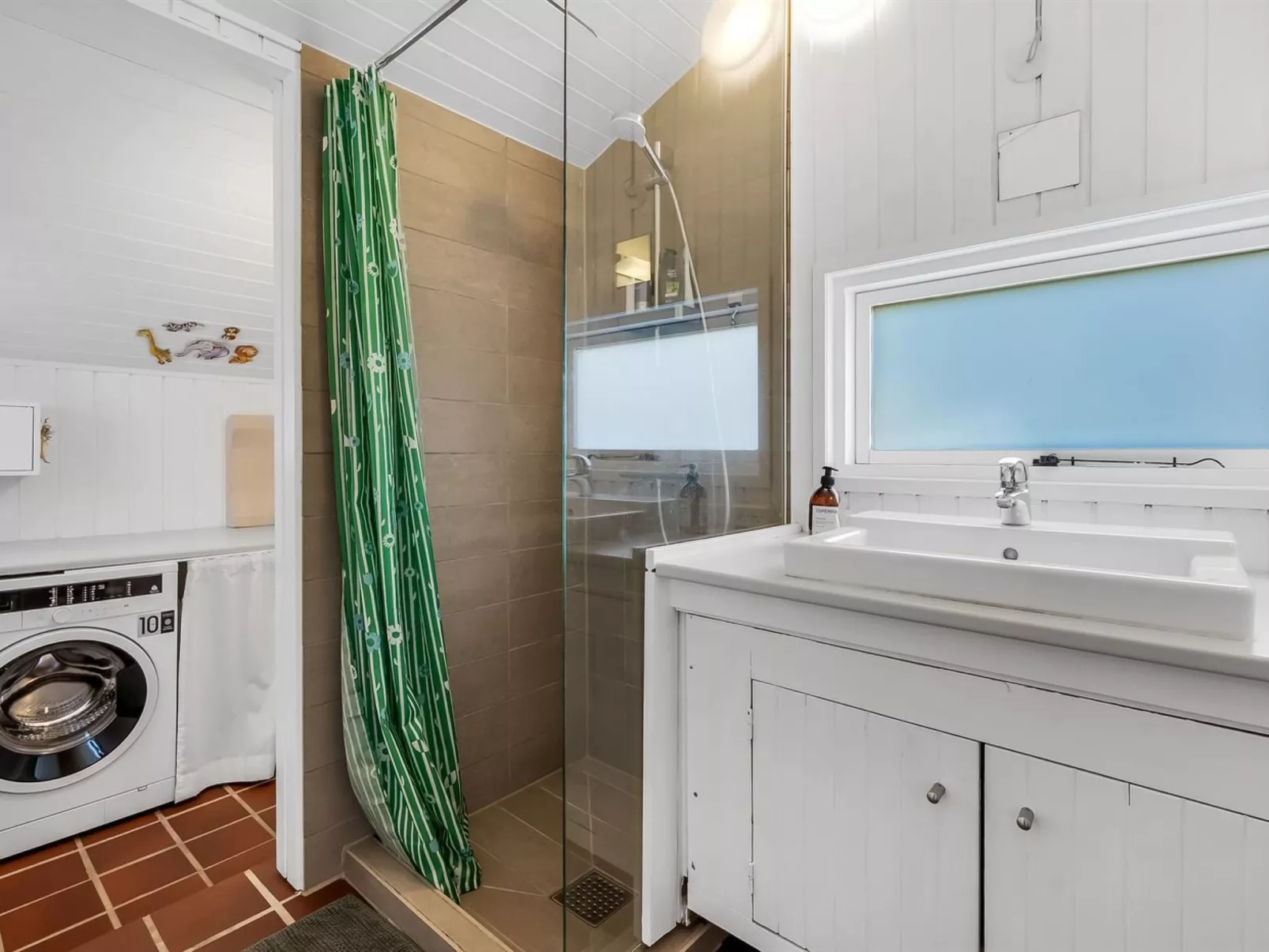 "Eggertsine" - 1.2km from the sea-Drinnen