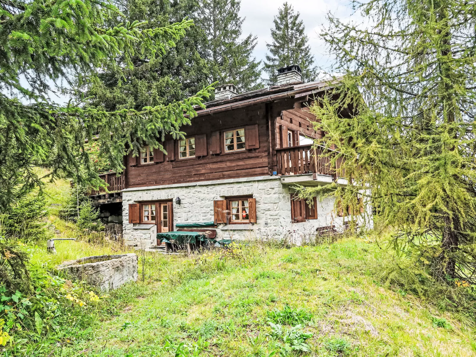 Rodas Soura 5-Draußen