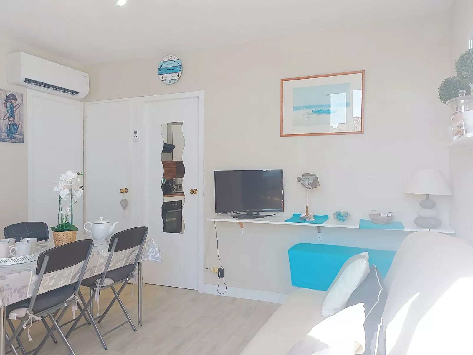 Les Supers Marines-Drinnen