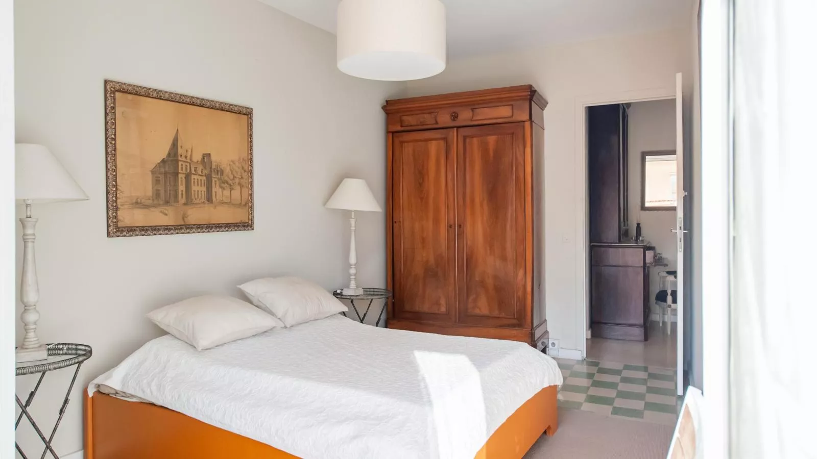 Chez Gabrielle-Bedroom