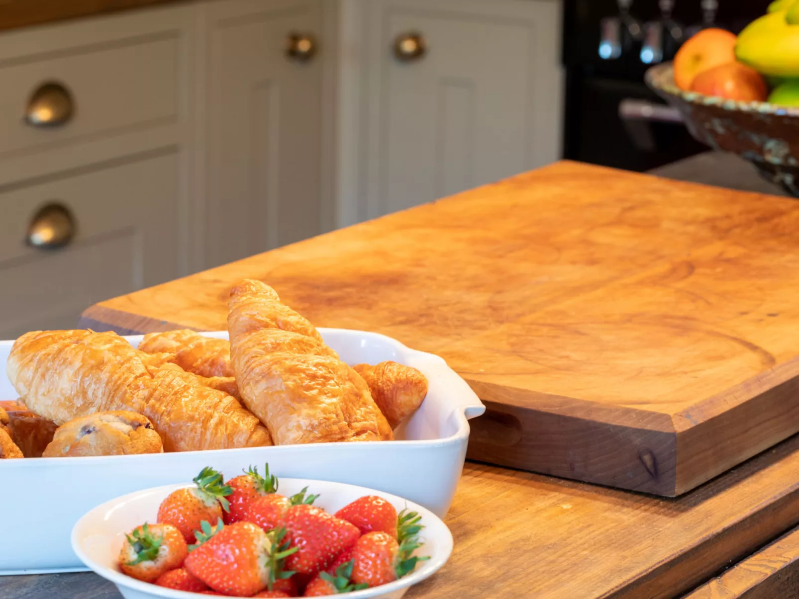 Islip Mill House - Beautiful Riverside Home-Inside