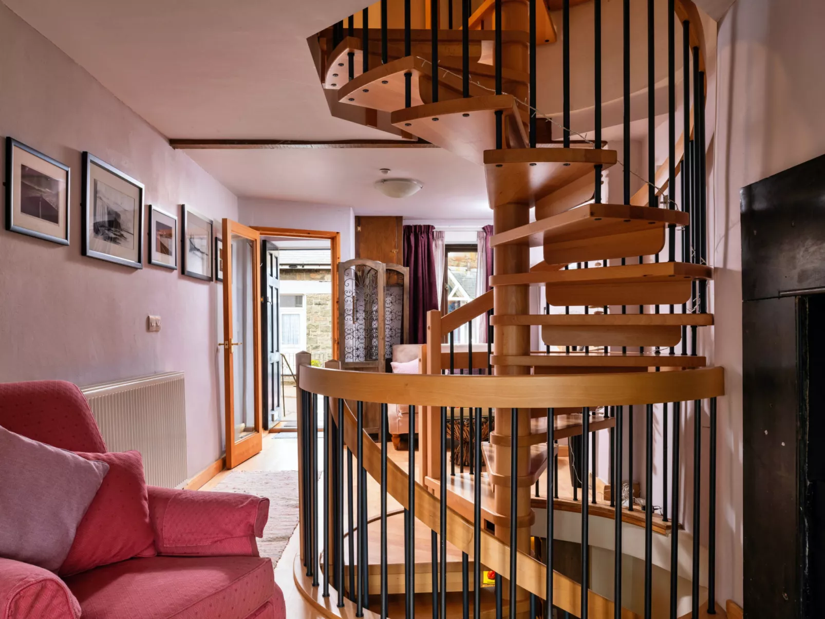 Dolwar Cottage-Inside