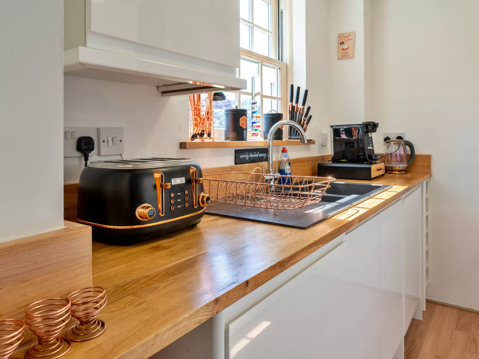 Nicely Tucked Away Cottage-Inside