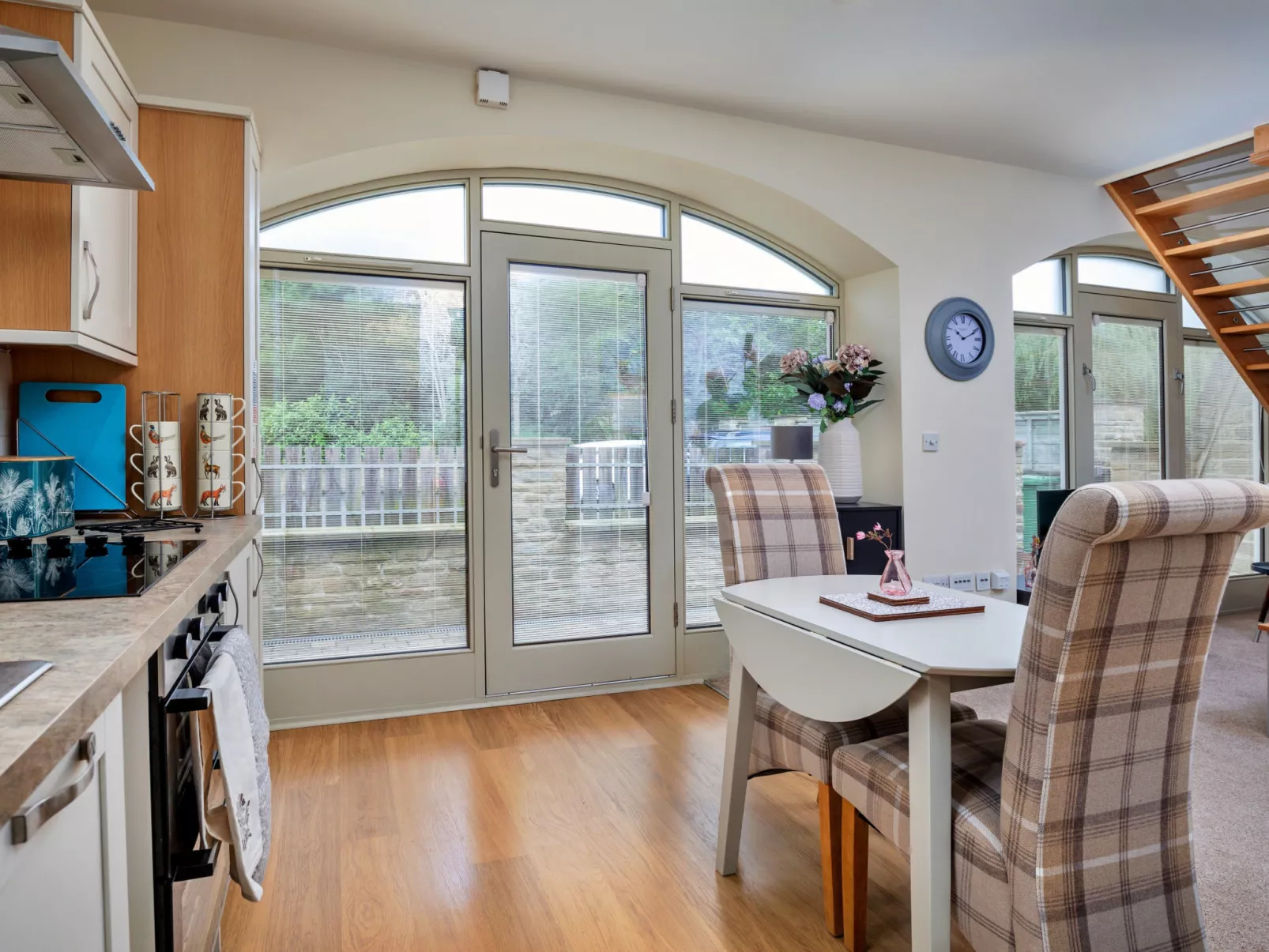 Victory Mill - Apartment Five-Drinnen