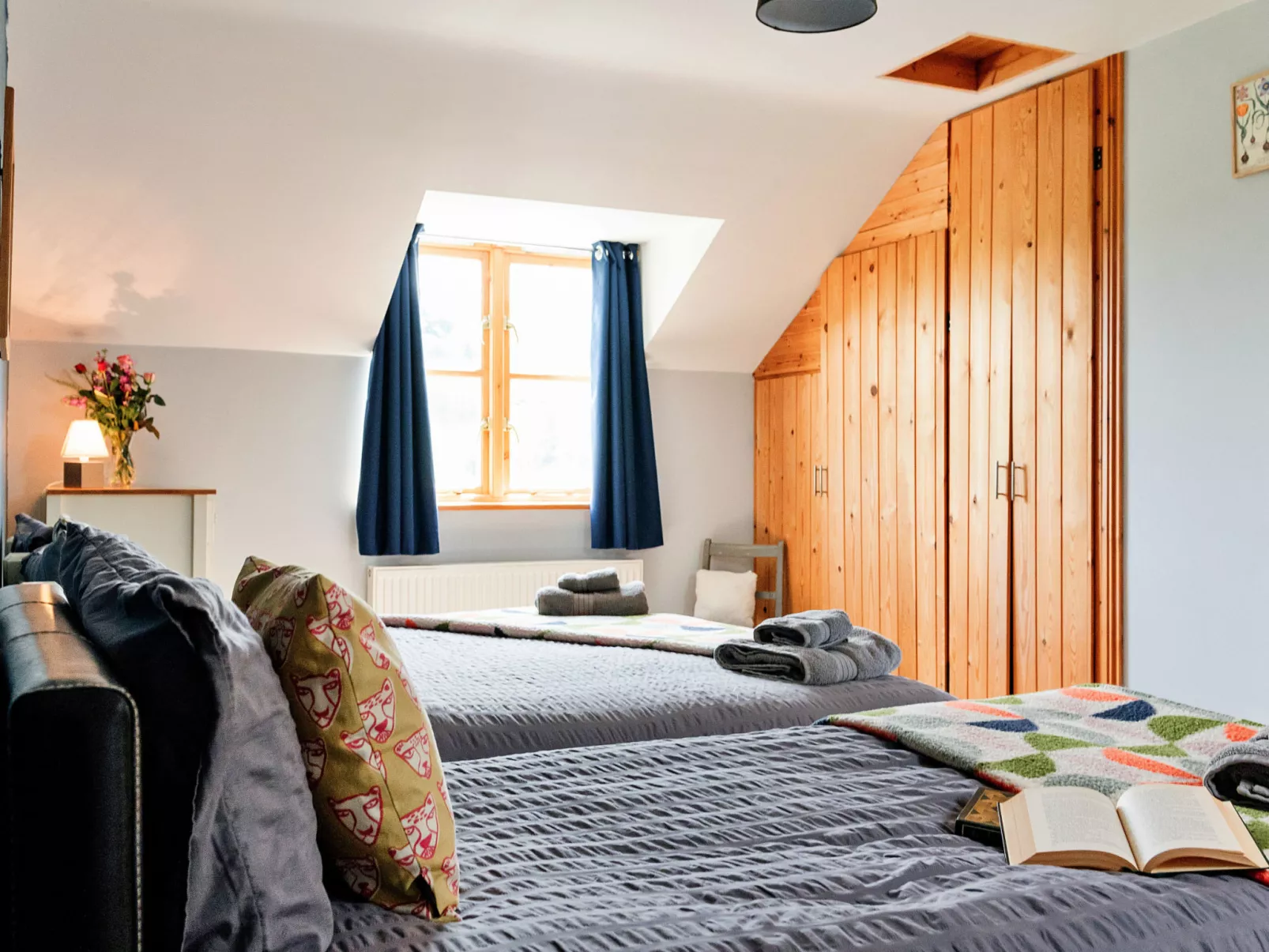 The Welsh Farmhouse-Dedans