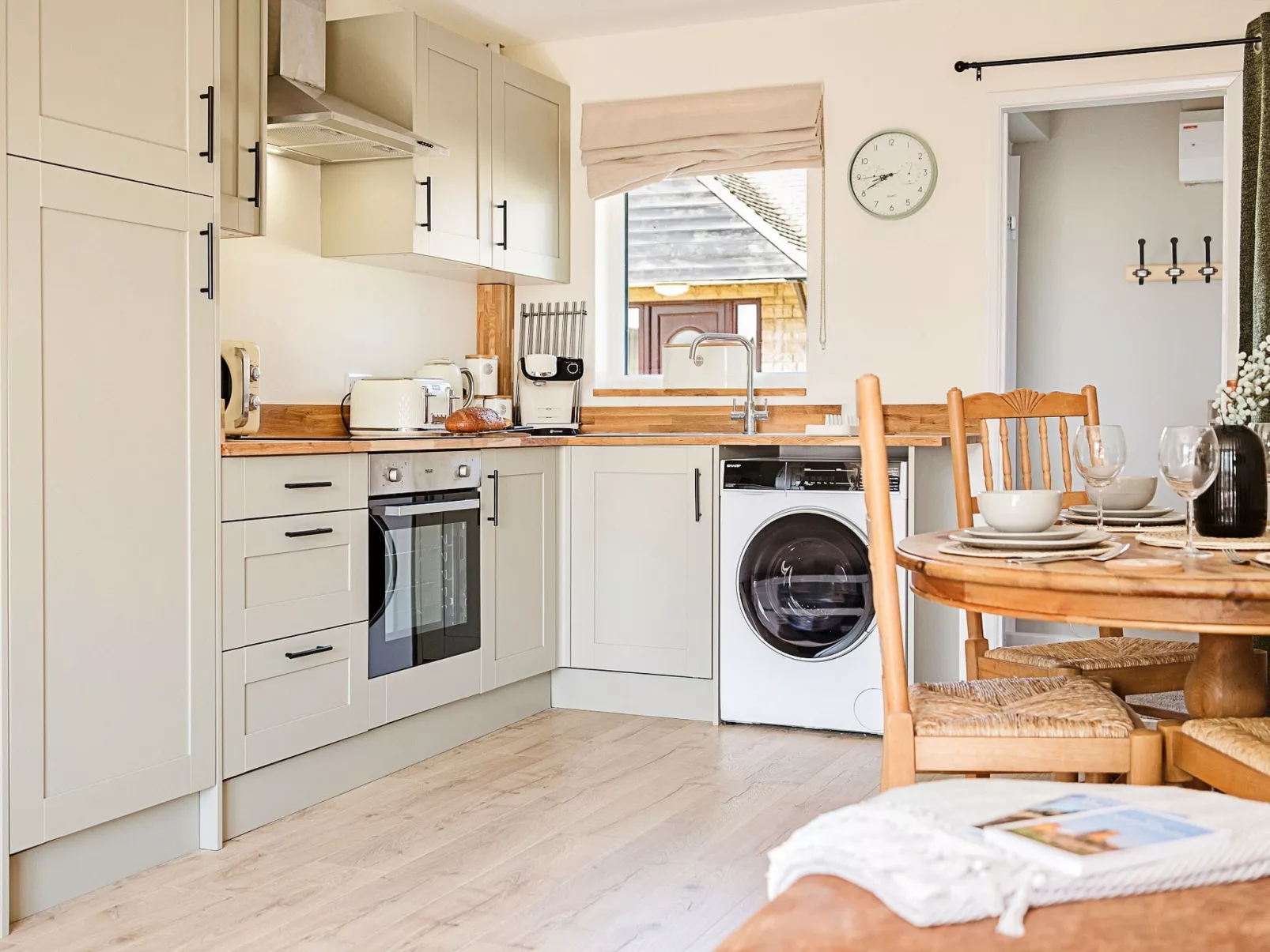 No. 8 Meadow Retreat-Drinnen