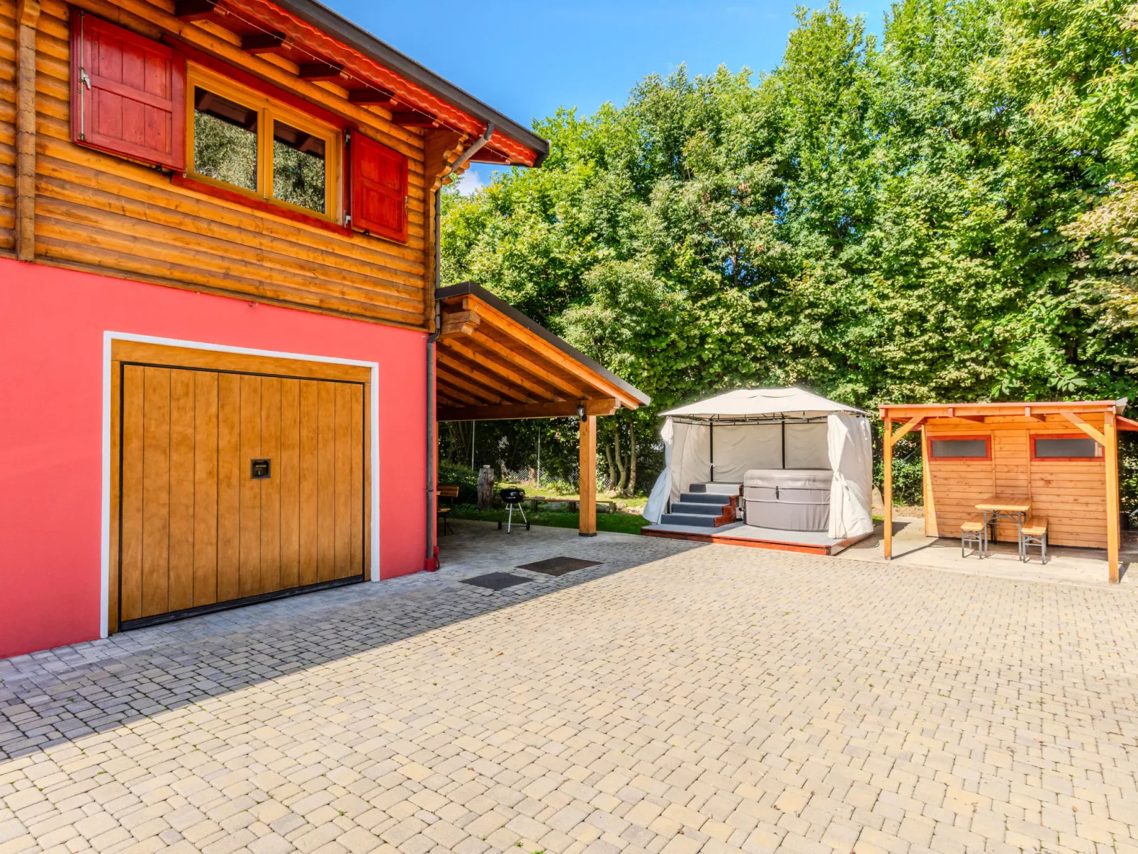 Ritiro del Paladino-Draußen