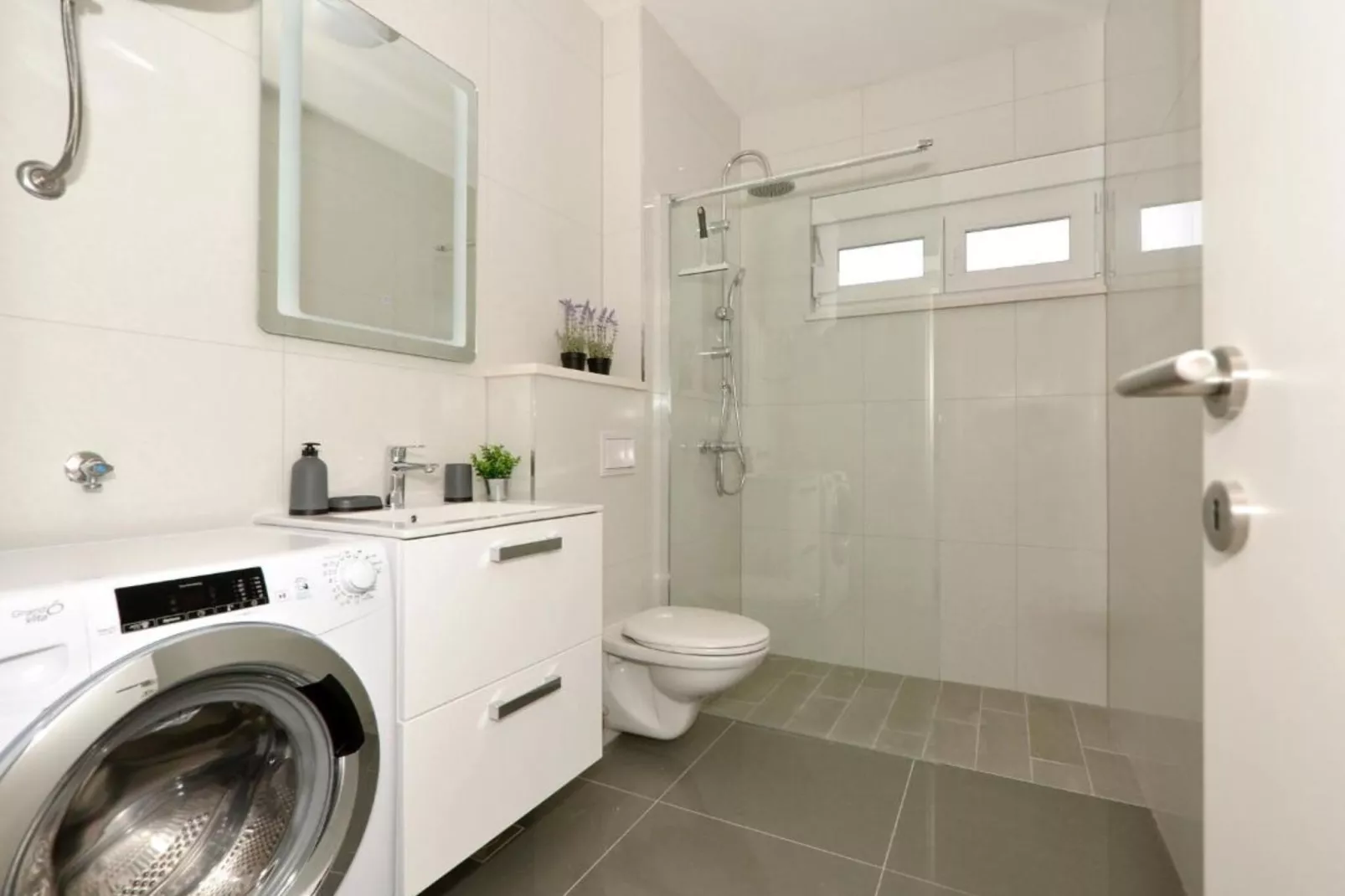 Apartment Sunshine Trogir - Three Bedroom Apartment with Balcony-Salle de bain