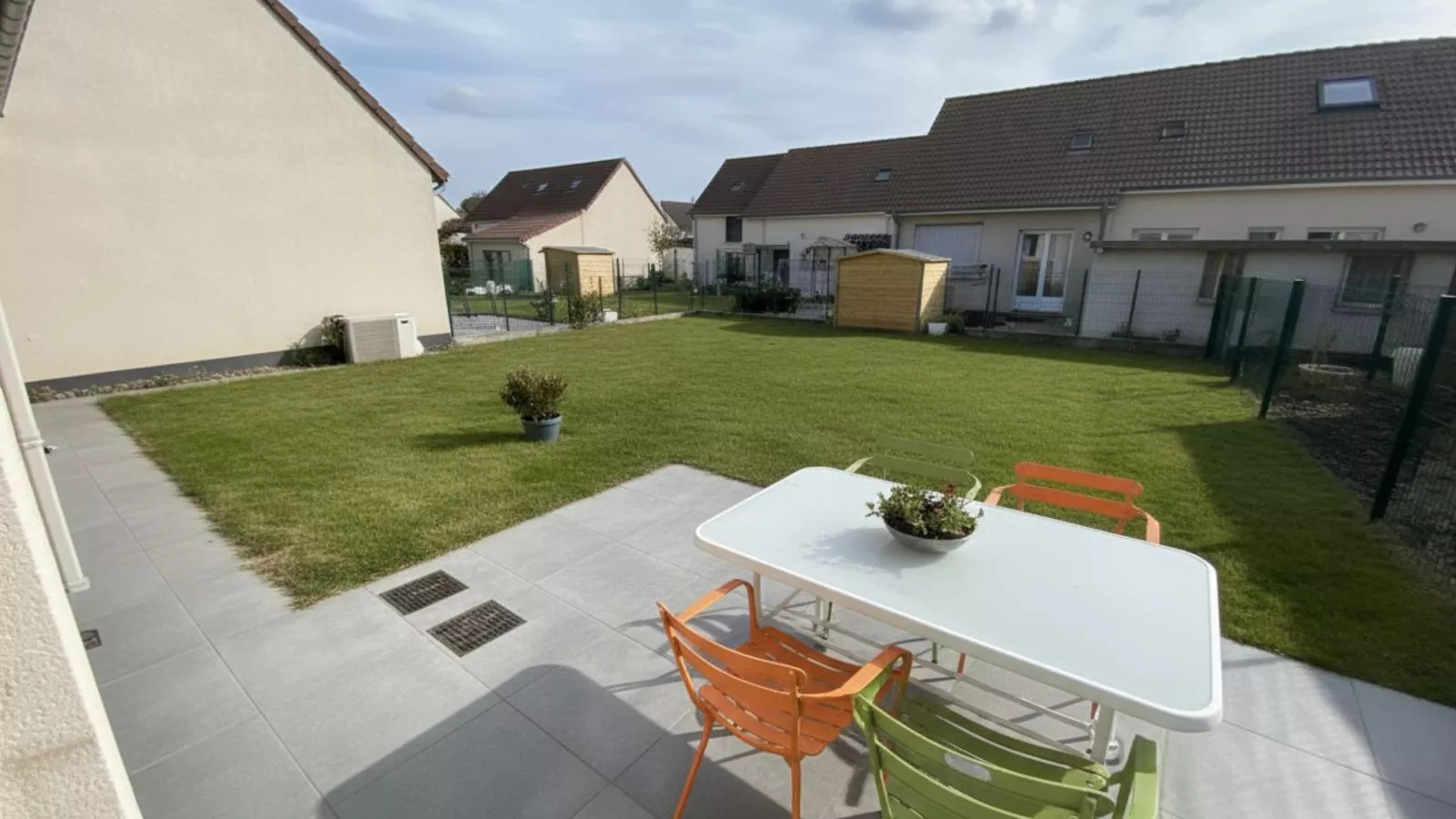 Westhinder I H70-Garten Sommer