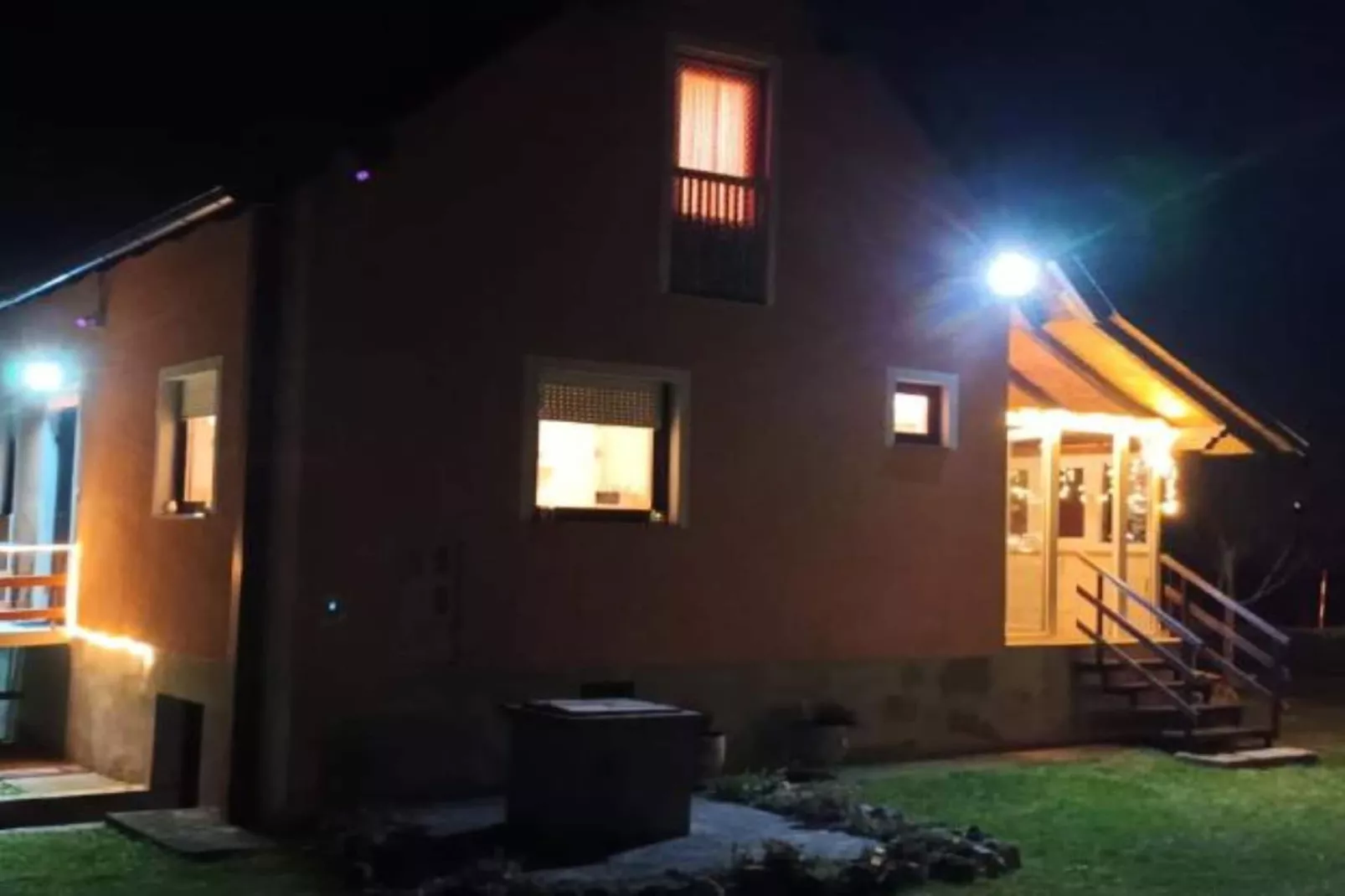 Holiday Apartment Vuković - Three Bedroom Holiday Home With Terrace-Extérieur