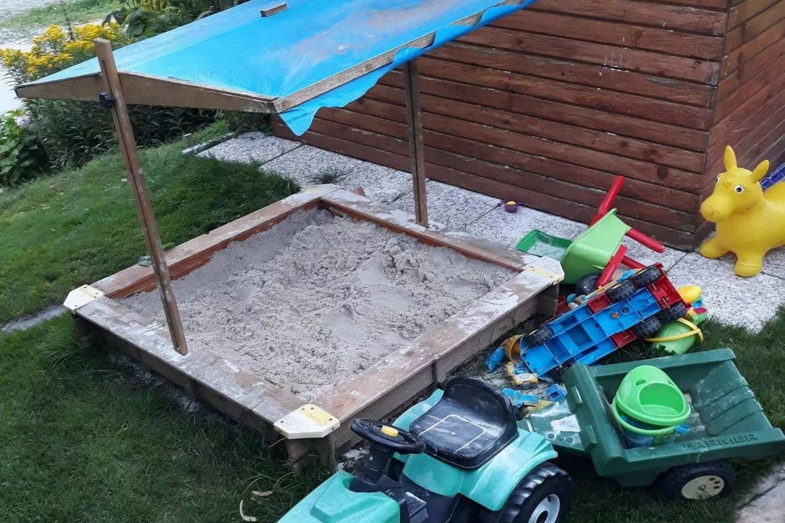 Comfortable Zreče Apartment with Playground and Private Parking, Ideal for Families - One Bedroom Apartment-Outdoor