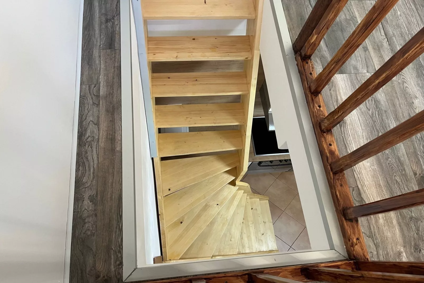 Meadow Tranquil Apartments with Evergreen Garden - Two Bedroom Apartment-Stairs