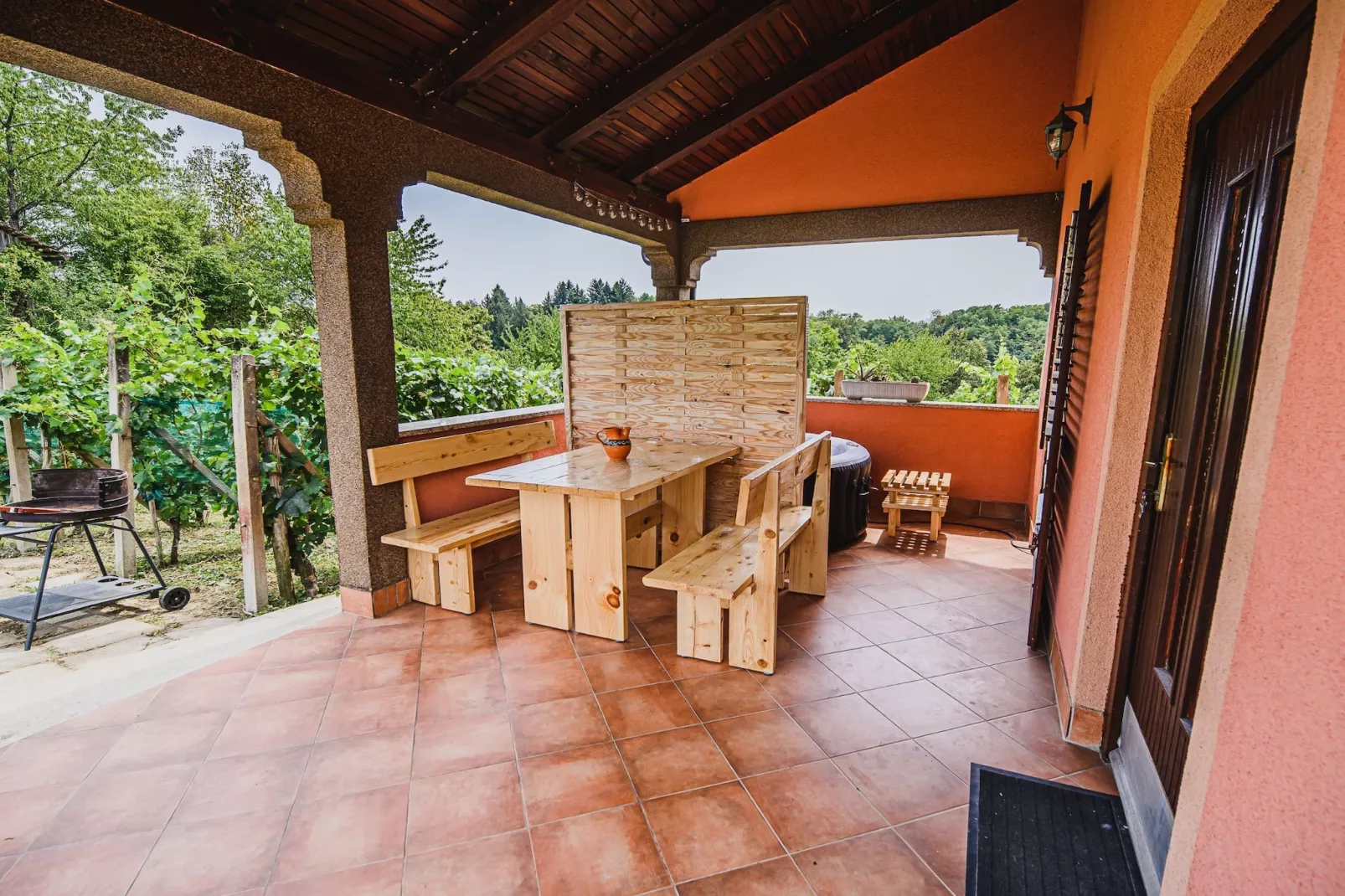 Harvest Horizon Holiday Home with Sauna - One Bedroom Holiday Home-Outdoor